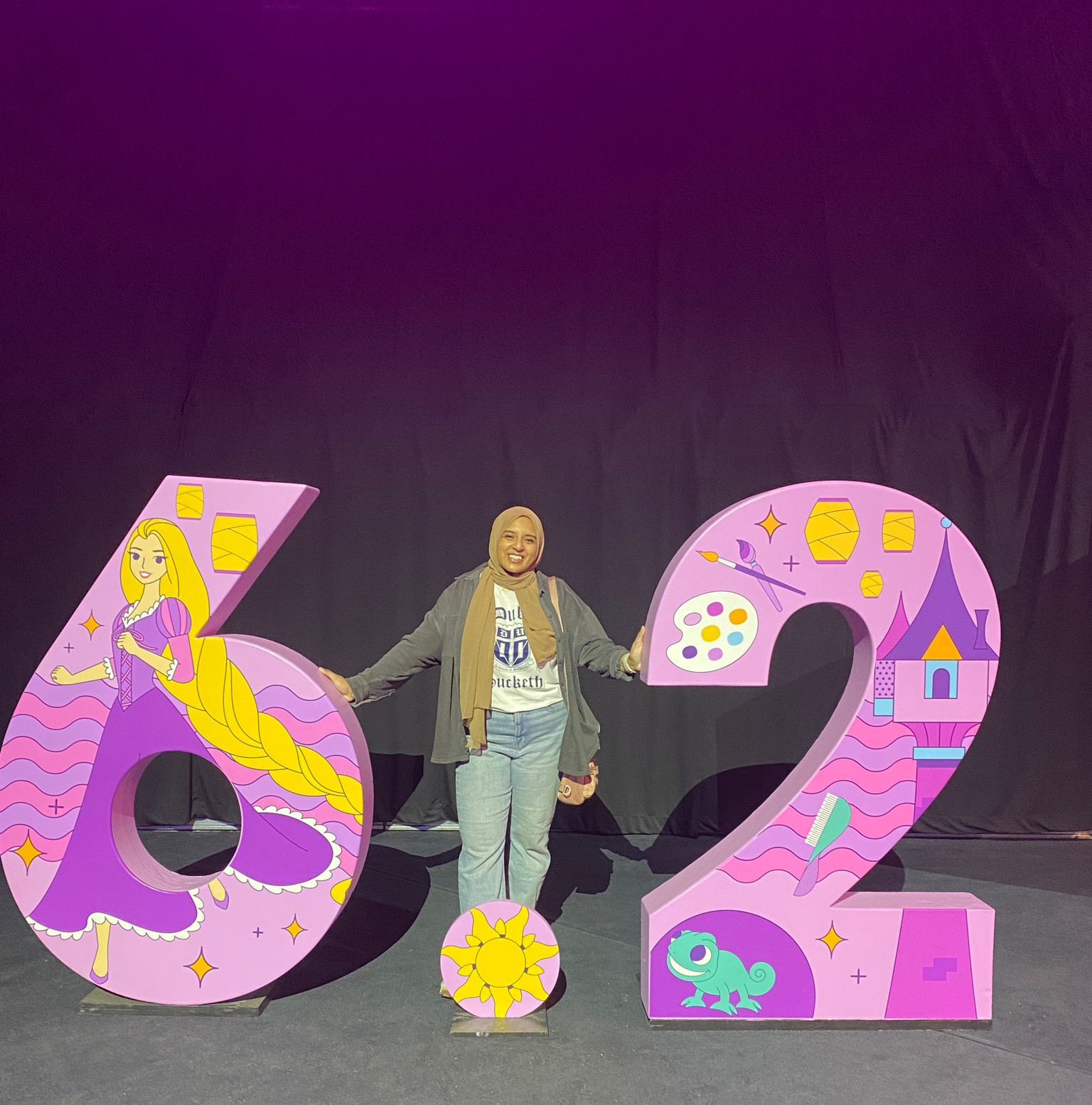 #rundisney expo 

#LTKtravel #LTKmidsize #LTKfitness