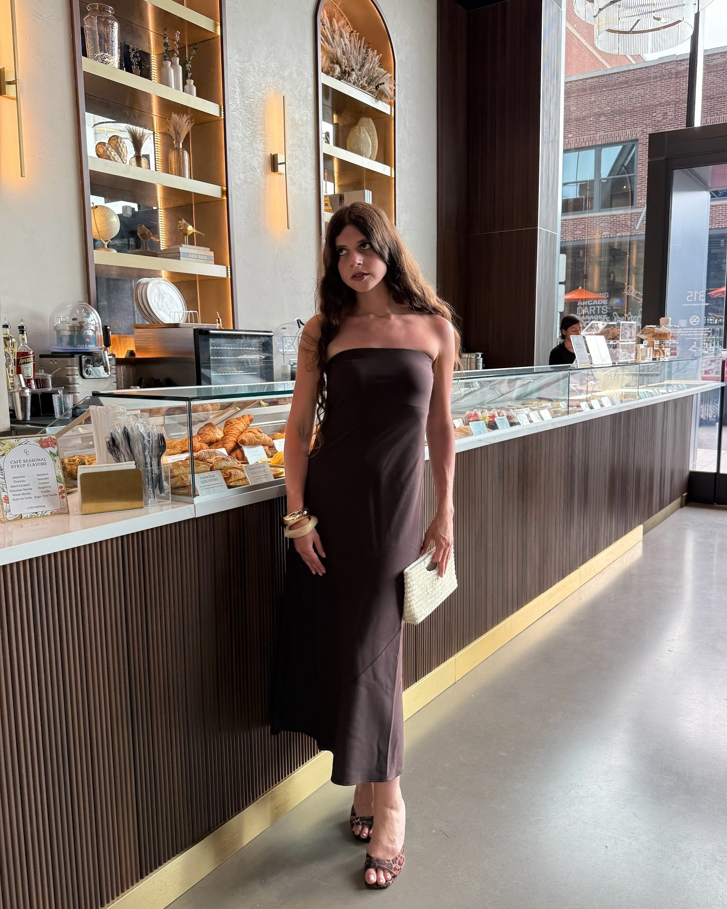 evenings that remind me of the summer I spent in europe >>

#chicagocoffeeshops #chicagocafe #fultonmarket

@aritzia

#LTKFindsUnder100 #LTKFindsUnder50