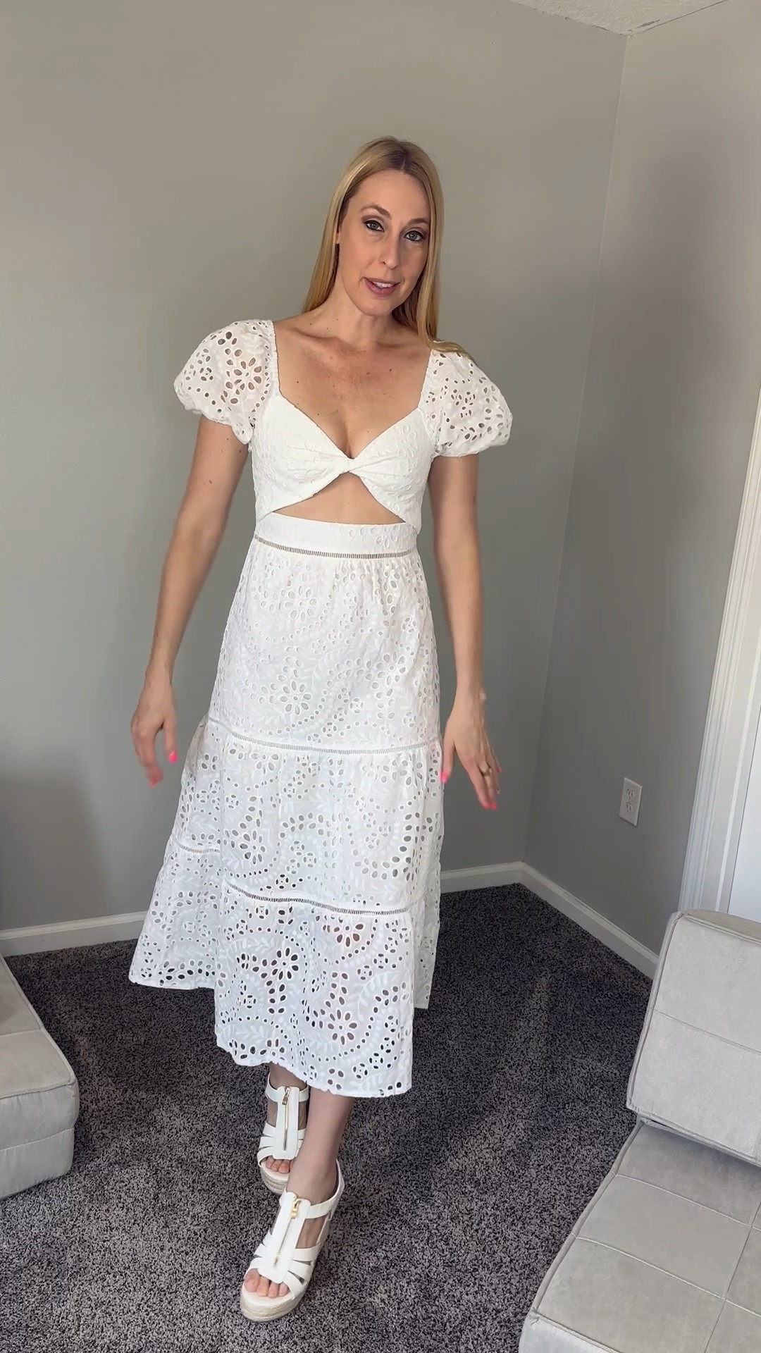 White eyelet summer dress 
🤍 this is such a beautiful white dress for summer 
🤍 it doesn’t have stretch but is is lighter and allows for air to flow through 
🤍 fits true to size, wearing size small and I am 5’10”