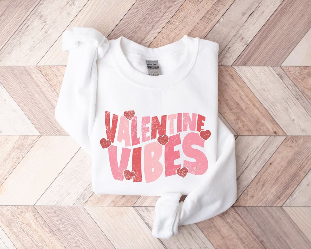 Valentine Vibes Retro Valentine's Day Sweatshirt Cute - Etsy | Etsy (US)