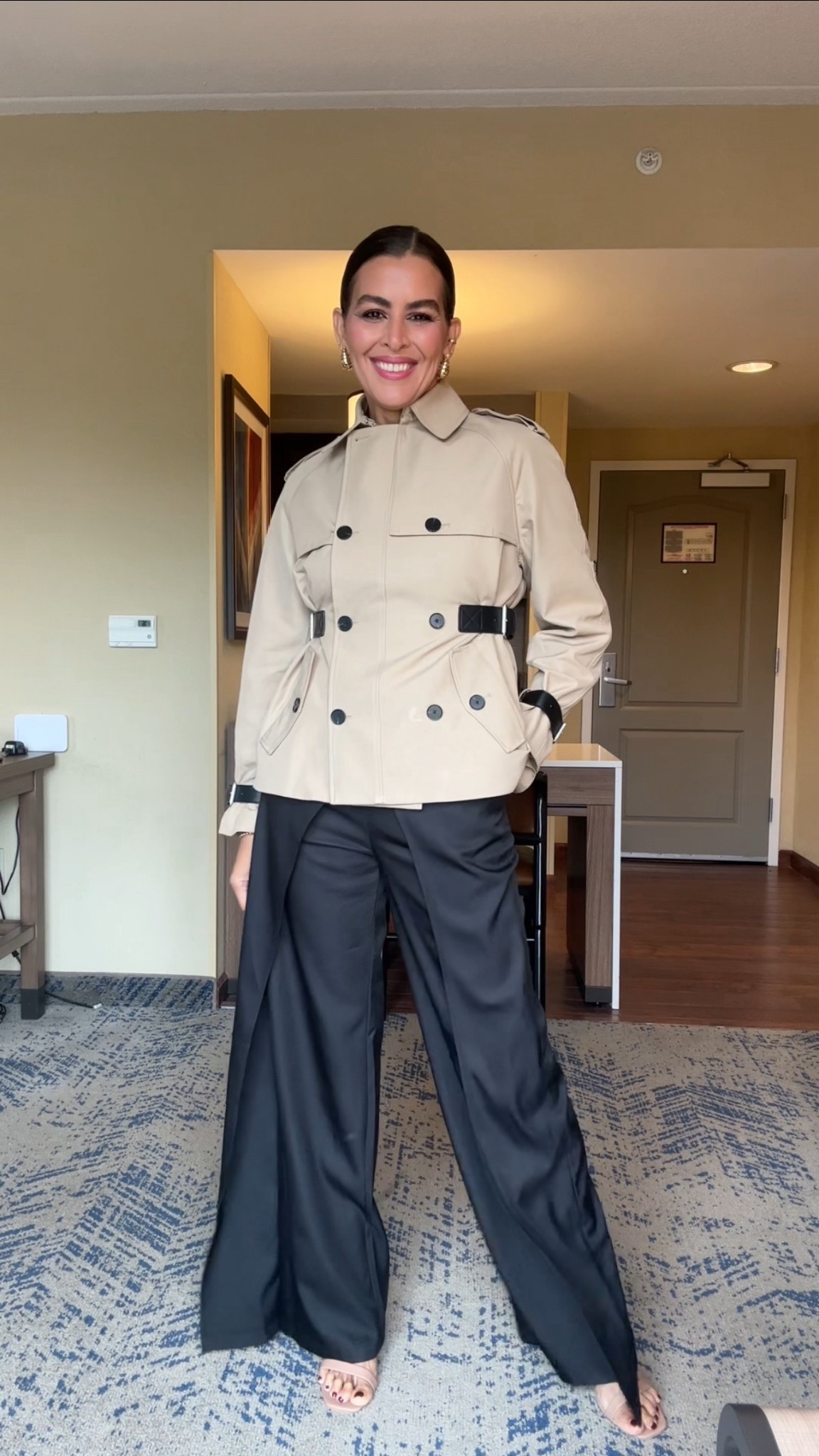 Size s in trench and pants

#LTKOver40 #LTKSeasonal #LTKParties