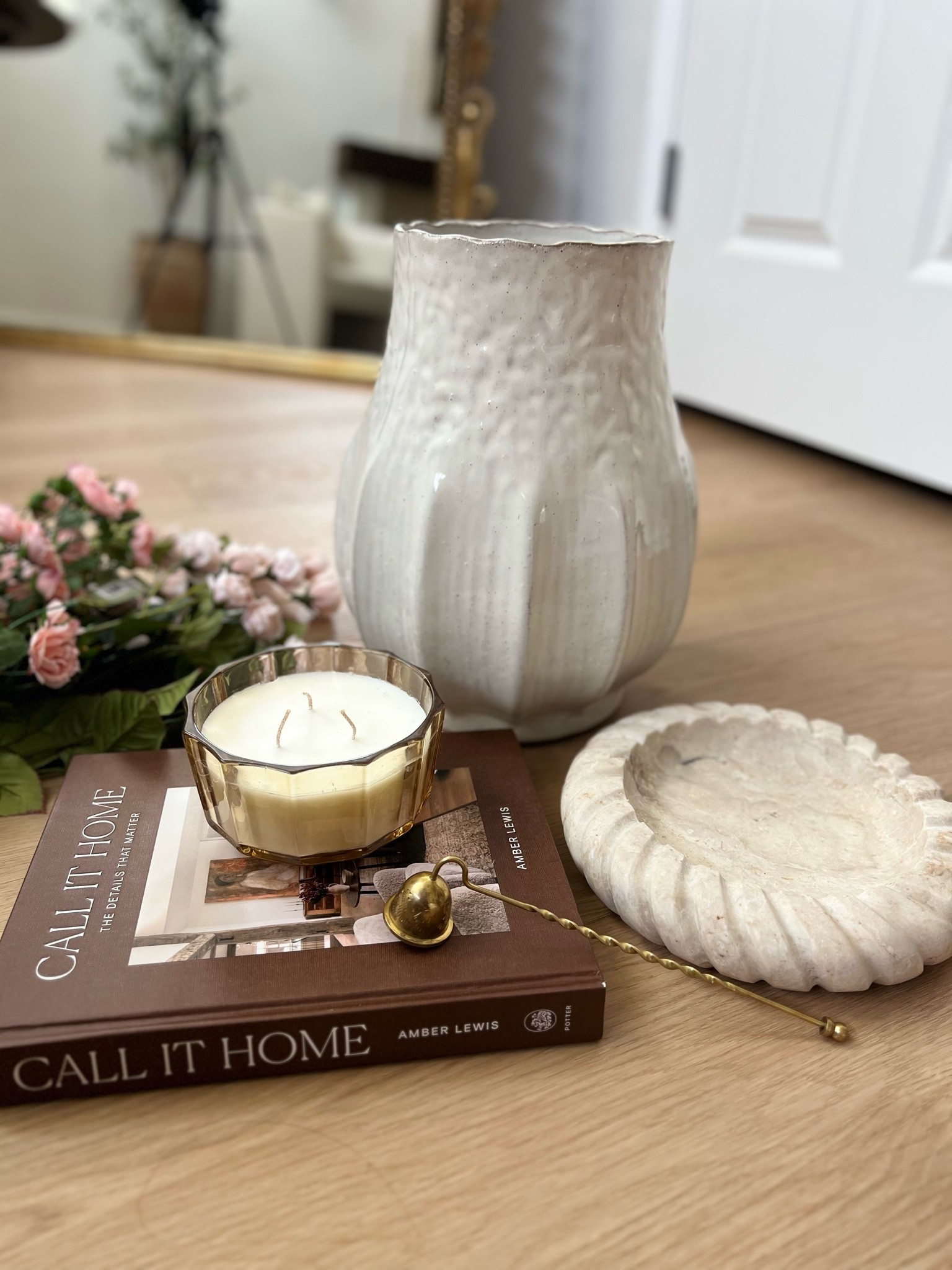 Spring refresh !
#viralvase #sale #springsale #homedecor #whitevase #tablebook #candel

#LTKgrwm #LTKvlog #LTKHome
