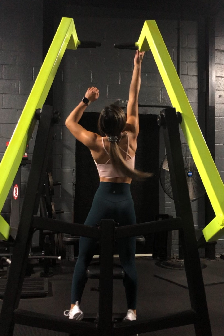 Lululemon like a cloud bra- size 4
Lululemon align leggings 25”- size 0



Fitness gym workout

#LTKfit #LTKFind #LTKcurves