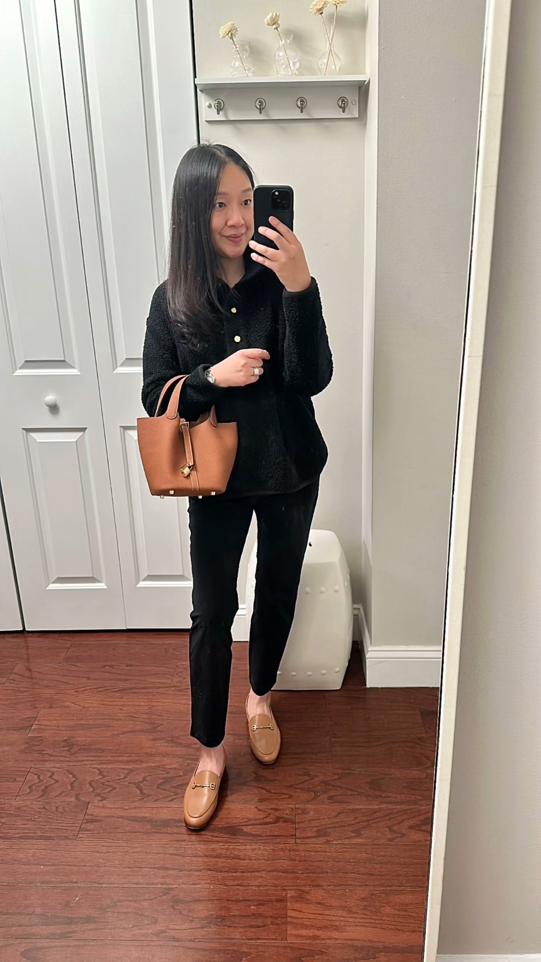 Sherpa Snap Pullover shown in size XXS. It’s on final sale for $47.20. Use code UNBOX60. There’s free shipping and get an extra 20% off $125+ using code BLACKFRIDAY. Today only.

I’m wearing the Vuoro Miles ankle pants in size XS which has a petite friendly inseam.

Full review on my blog at https://www.whatjesswore.com/2025/11/sale-alert-review-j-crew-factory-sherpa-snap-pullover.html

#LTKFindsUnder50 #LTKPetite #LTKOver40