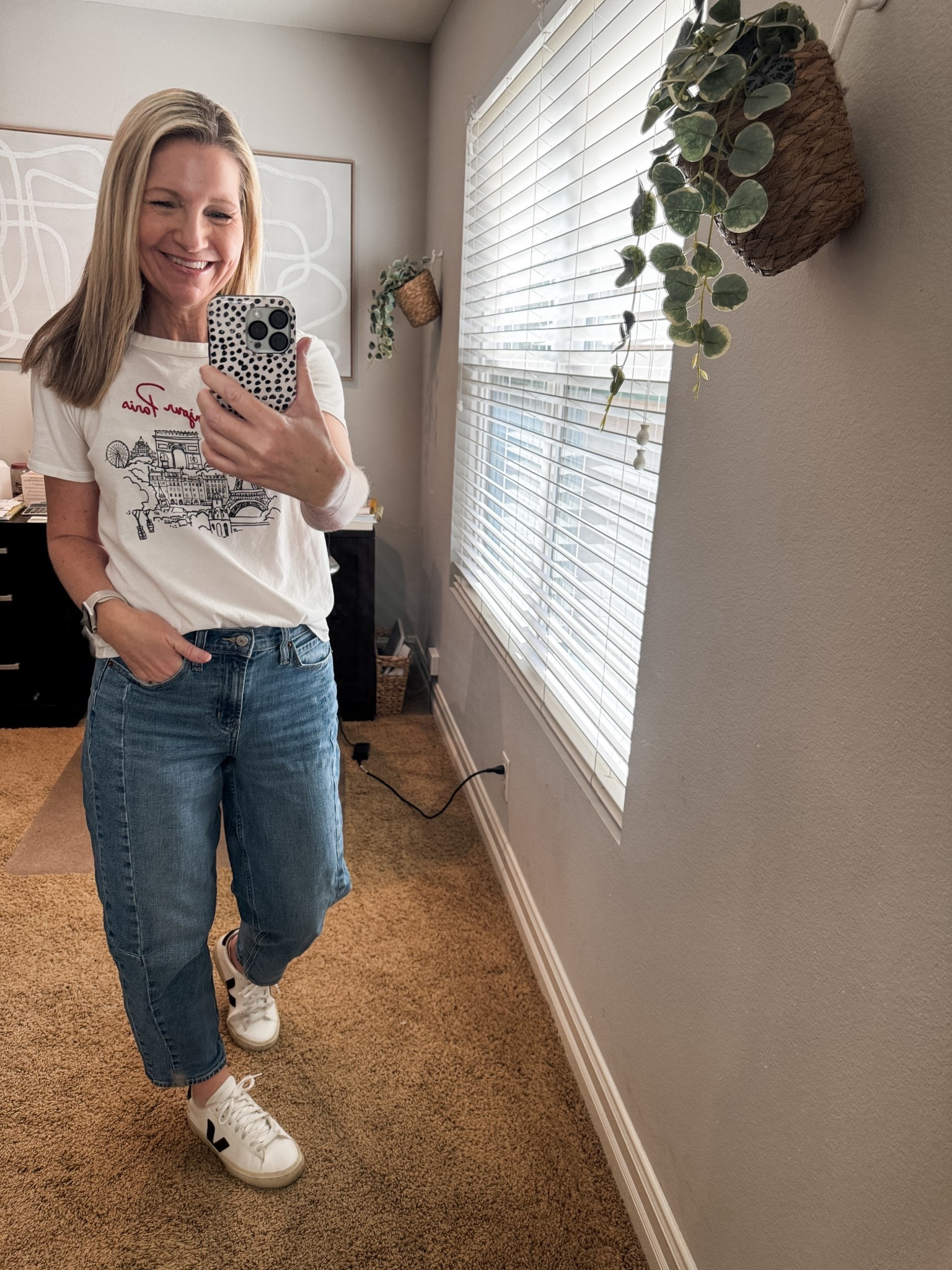 Saturday’s casual outfit in my Old Navy barrel jeans that are currently on sale. 

#LTKOver40 #LTKSaleAlert #LTKootd