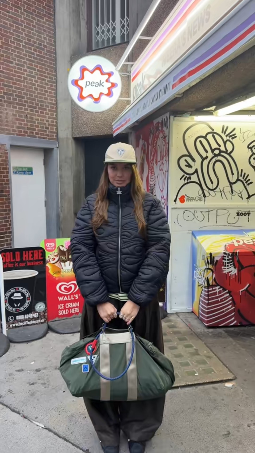 This coat is so warm!!!

#pullandbear #pleasures #topologie #universalworks #winteroutfitinspo #streetstyleinspo #tomboyfemme #tomboystyle

#LTKautumn #LTKCyberWeek #LTKuk