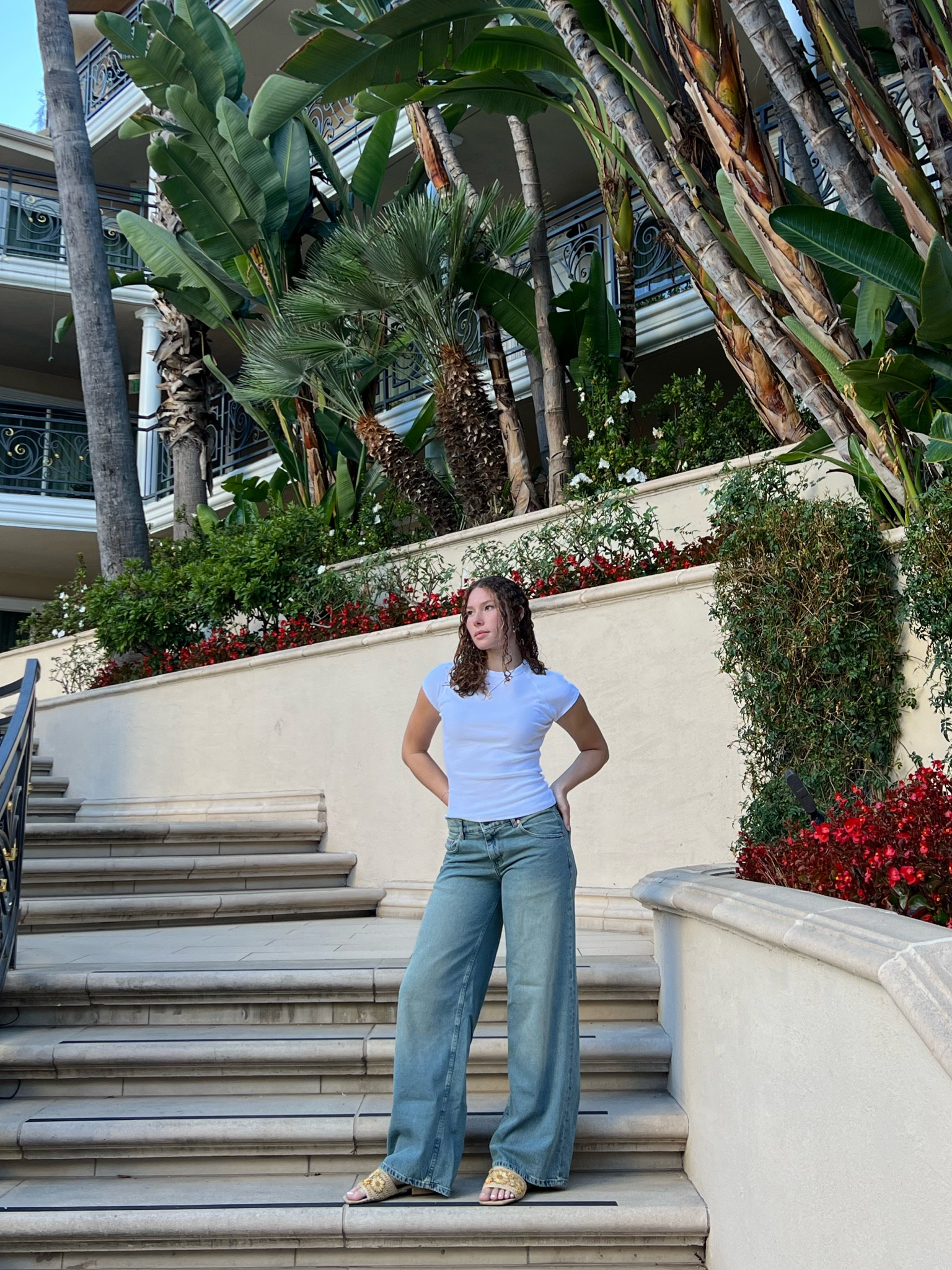 casual everyday style 🤍 

#LTKSeasonal #LTKFindsUnder100 #LTKStyleTip