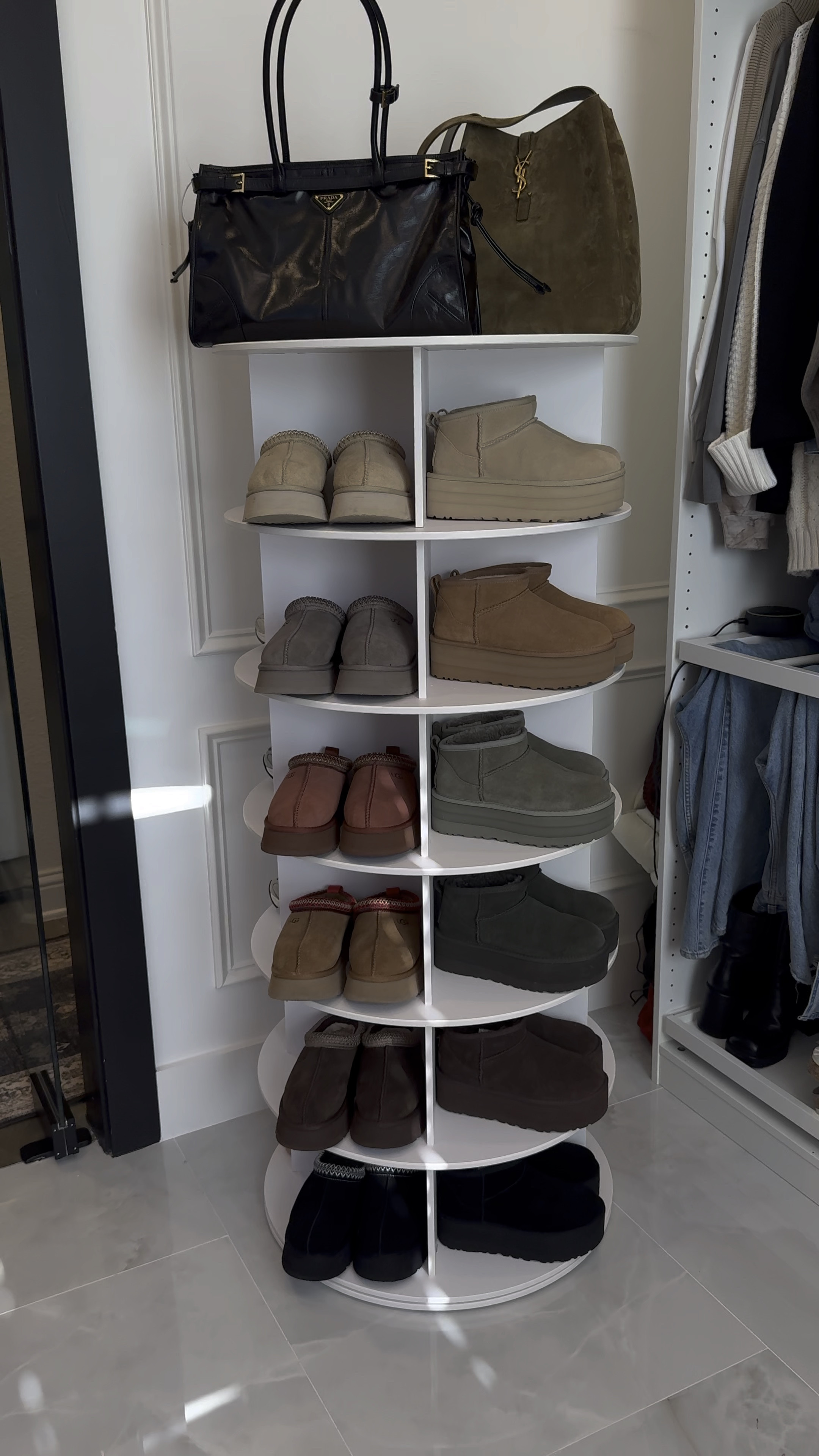 Cutest spinning closet organized  


Jeans  Boots  Dress Eras Tour Outfit  Christmas Decor Family Photos  Coffee Table Maternity  Sneakers Date Night Outfit

#LTKShoeCrush #LTKVideo #LTKItBag