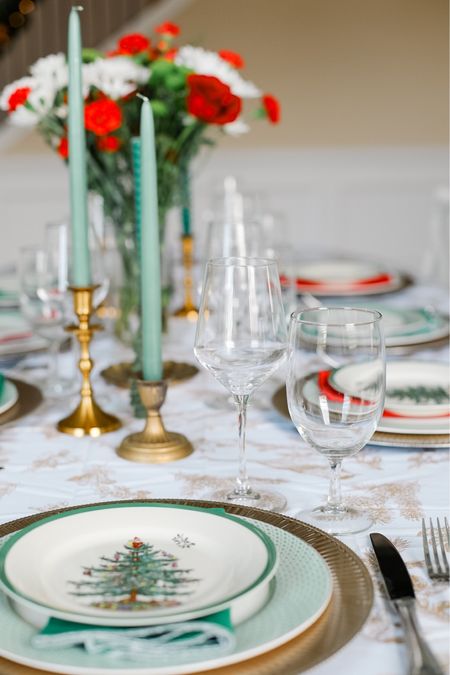 Christmas tablescape 🎄

#traditional #spodechristmas #spode #christmasdinner #table 

#LTKSeasonal #LTKHoliday #LTKfamily