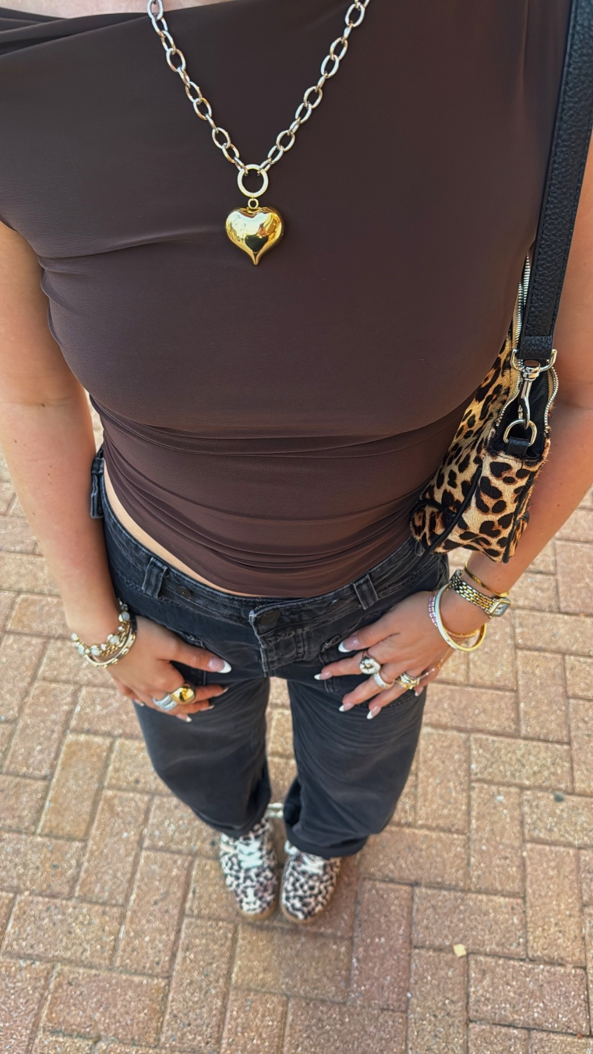 necklace is from katsch boutique: Two-Tone Bubble Heart Statement Necklace🤎

#LTKStyleTip