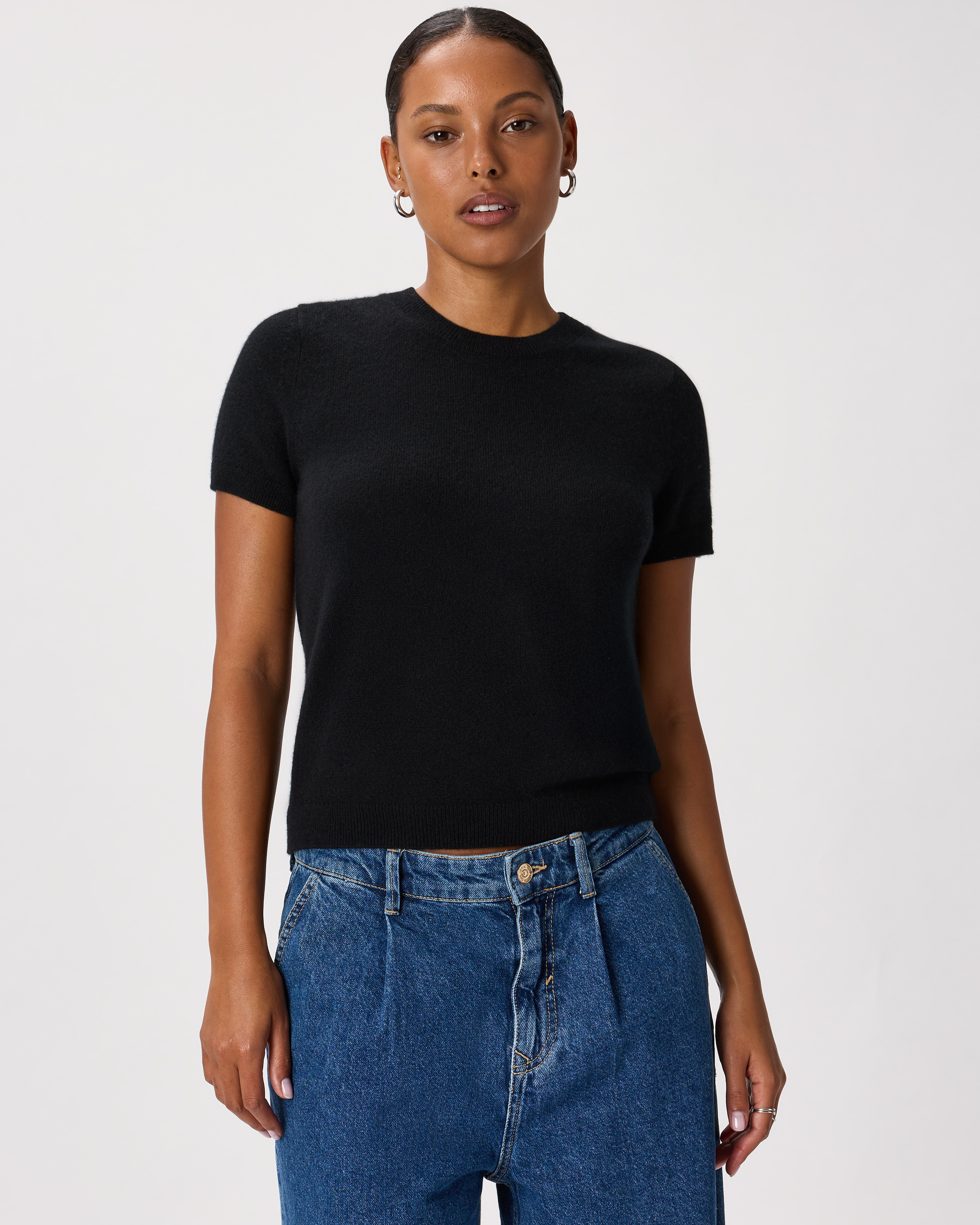 Quince | Women's Mongolian Cashmere T-Shirt in Black, Size Large | Quince