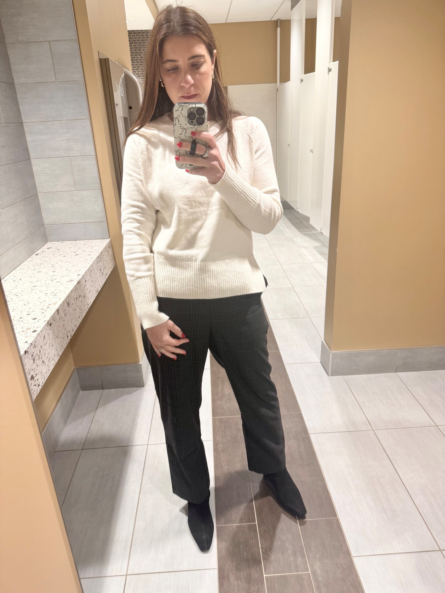 The pattern on these pants are perfect for winter! 