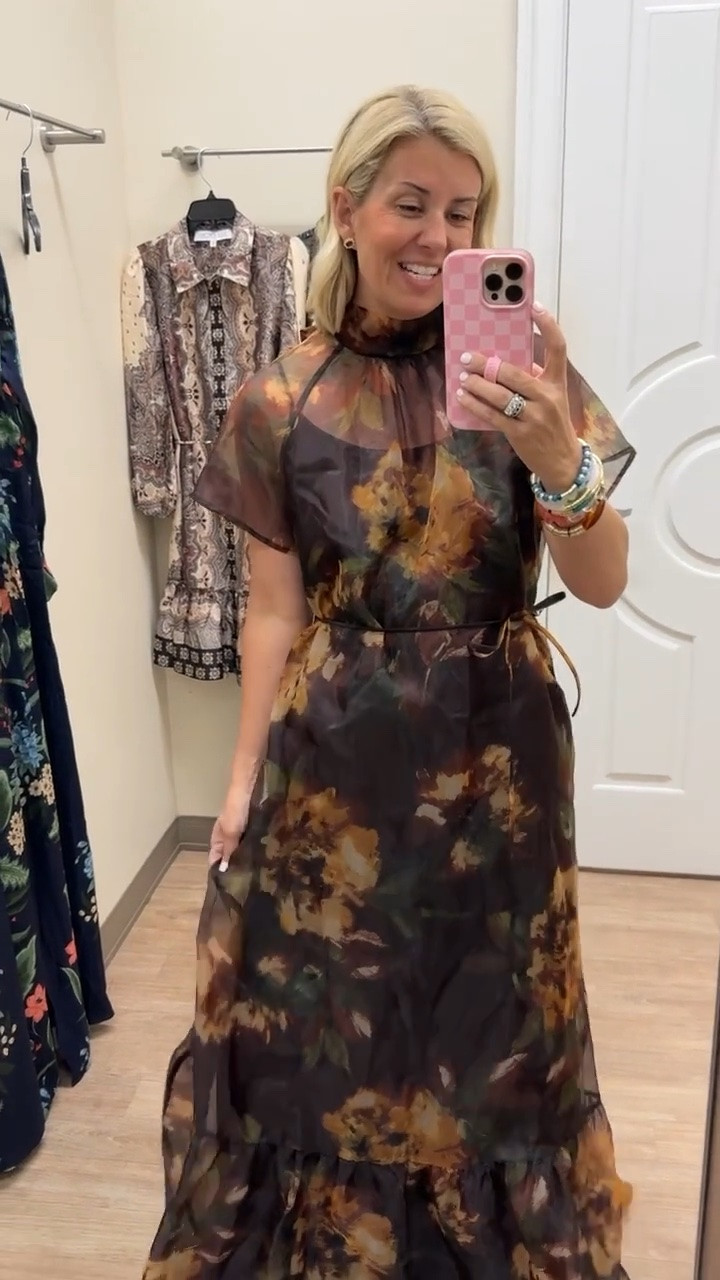 Fall or winter wedding…this is a stunner!! I’m in size 4.

#LTKmomlife #LTKSeasonal #LTKOver40