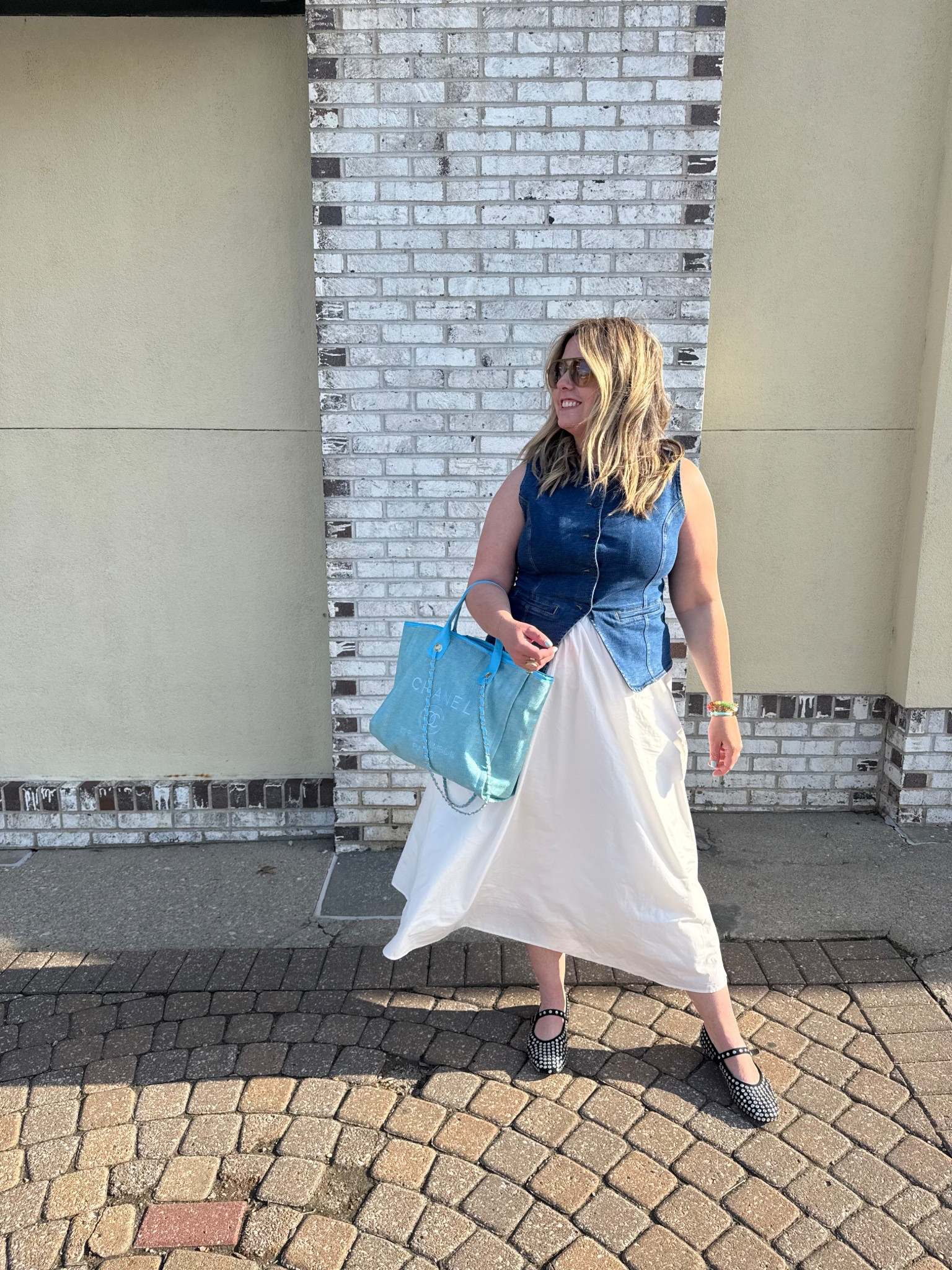 My favorite summer trends! A split hem vest and a white flowy skirtt

#LTKFindsUnder50 #LTKSummerEdit #LTKMidsize