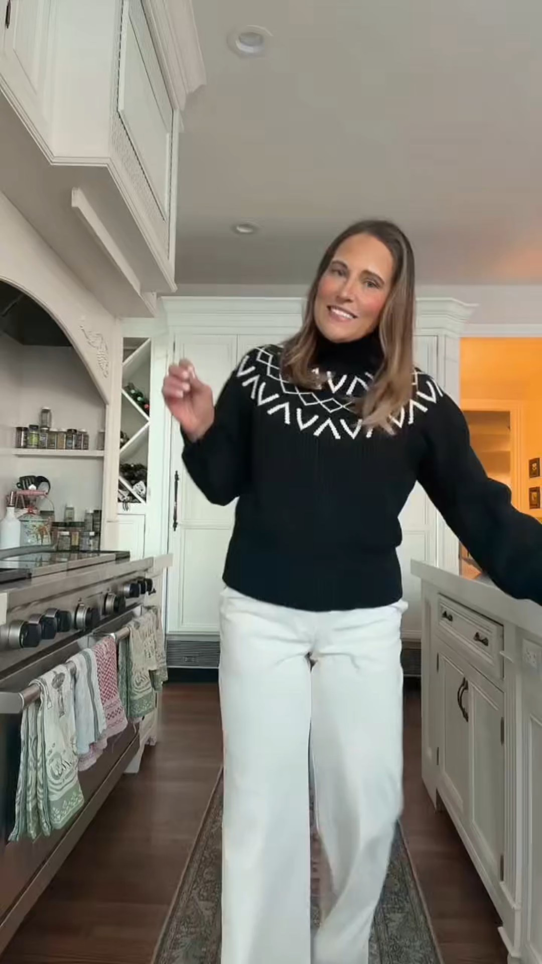 This is my go to work from home comfy outfit. It feels relaxed and cozy but still looks put together for the day. Perfect for staying productive while being comfortable.


#LTKSeasonal #LTKMidsize #LTKOver40