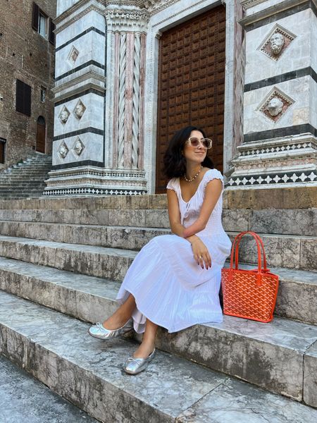 Italy OOTD !!



Fall outfit | ballet flats | fall dresses | teacher outfit | country concert | Italy outfit | Europe trip outfit 

#LTKstyletip #LTKitbag #LTKshoecrush