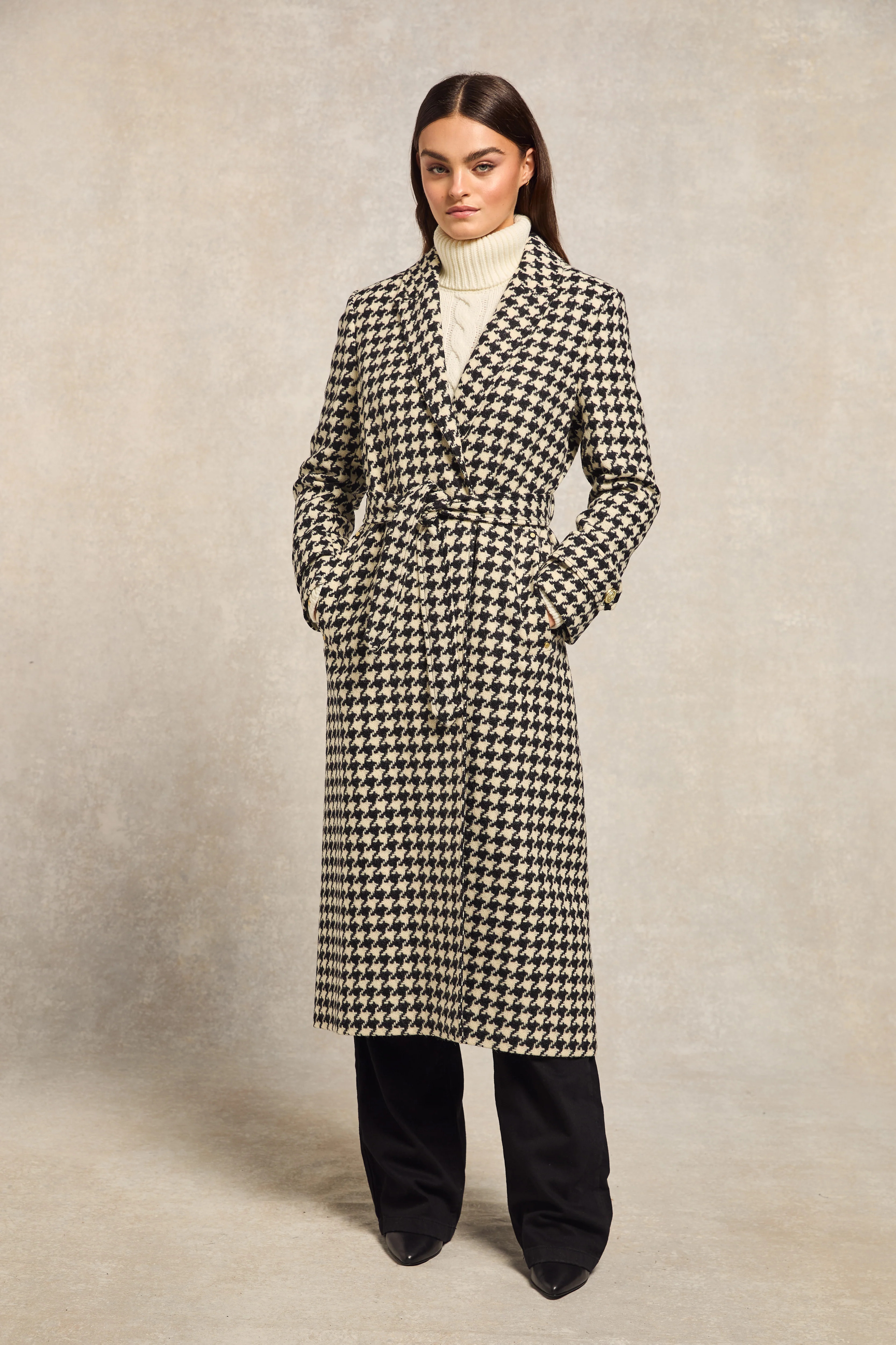 Wrap Coat (Large Scale Houndstooth) | Holland Cooper