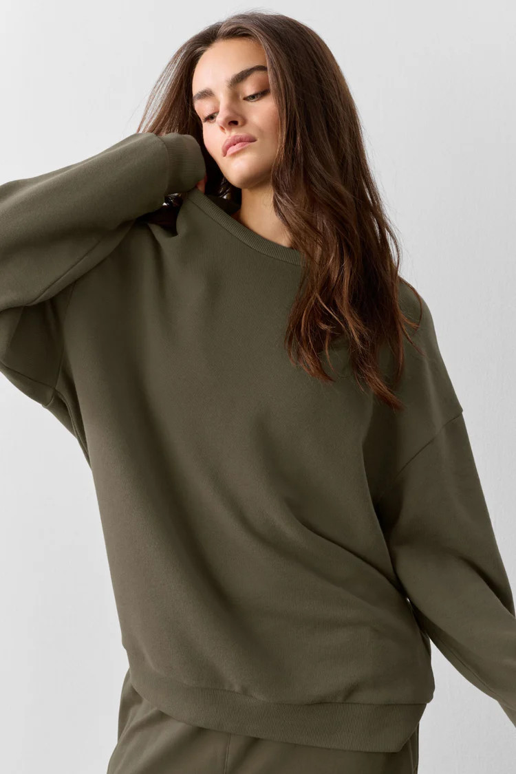Chill Crew Pullover | Alo Yoga (US)