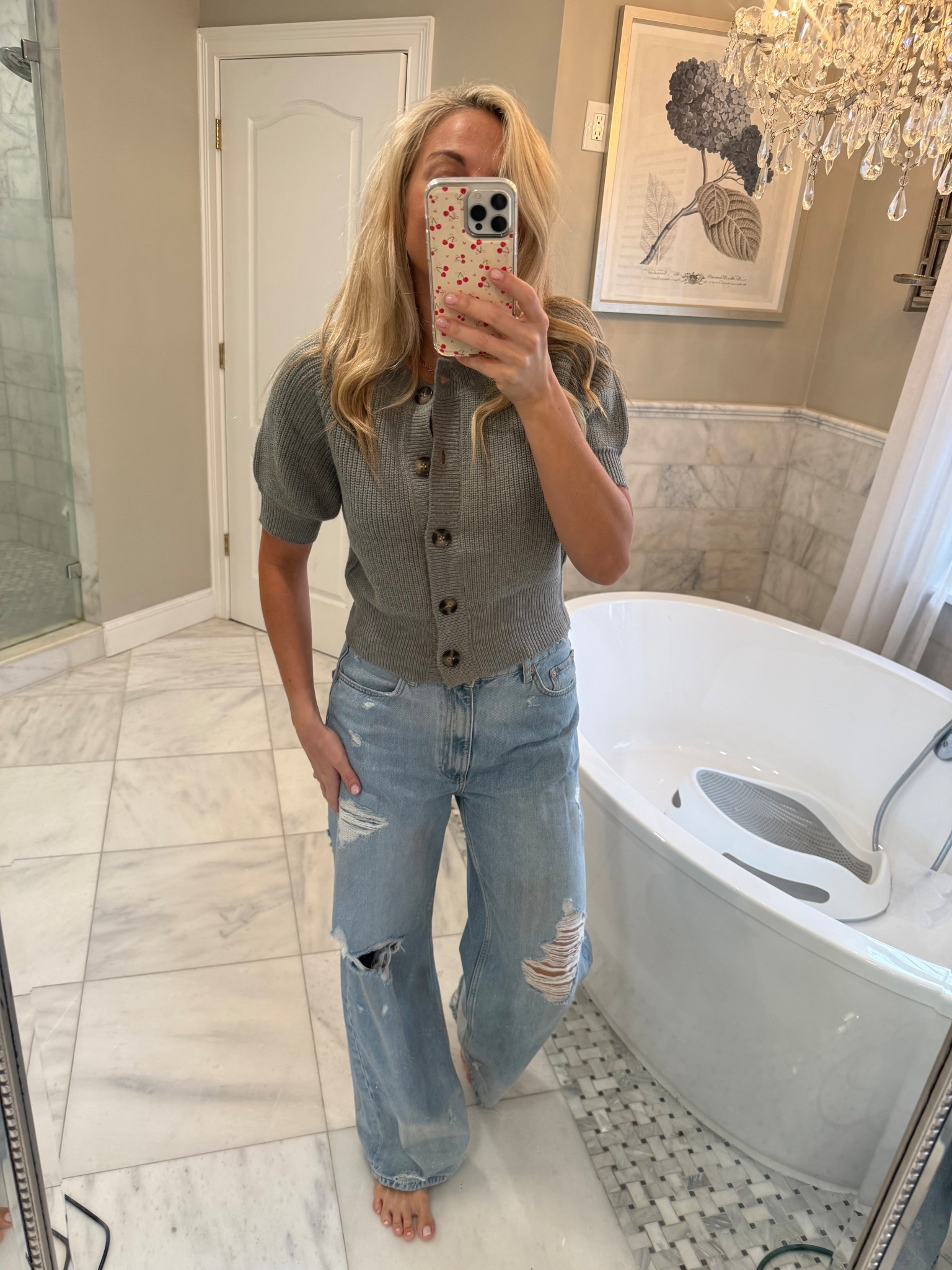 Love love love this outfit for transitioning into fall ! Wearing a size small in top and size 26 jeans ! 

#LTKU #LTKSeasonal #LTKStyleTip