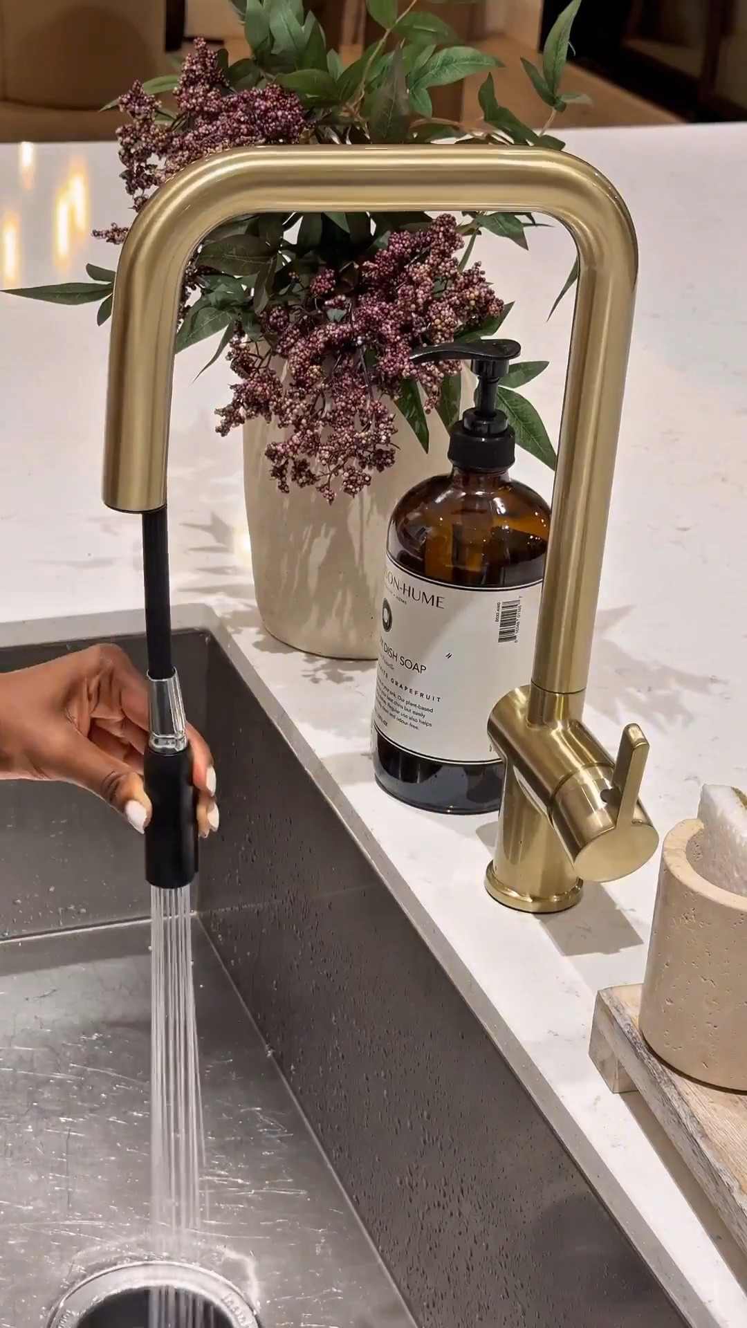 This kitchen faucet truly impressed me! ✨ The chrome finish gives such a clean, modern touch, and the pull-down sprayer works flawlessly — a perfect blend of style and quality for any kitchen. 💧 Everything’s linked for easy shopping! #KitchenEssentials #AmazonFinds #HomeUpgrade #ModernKitchen#LTKStyleTip 

#LTKHome #LTKHome #LTKSaleAlert