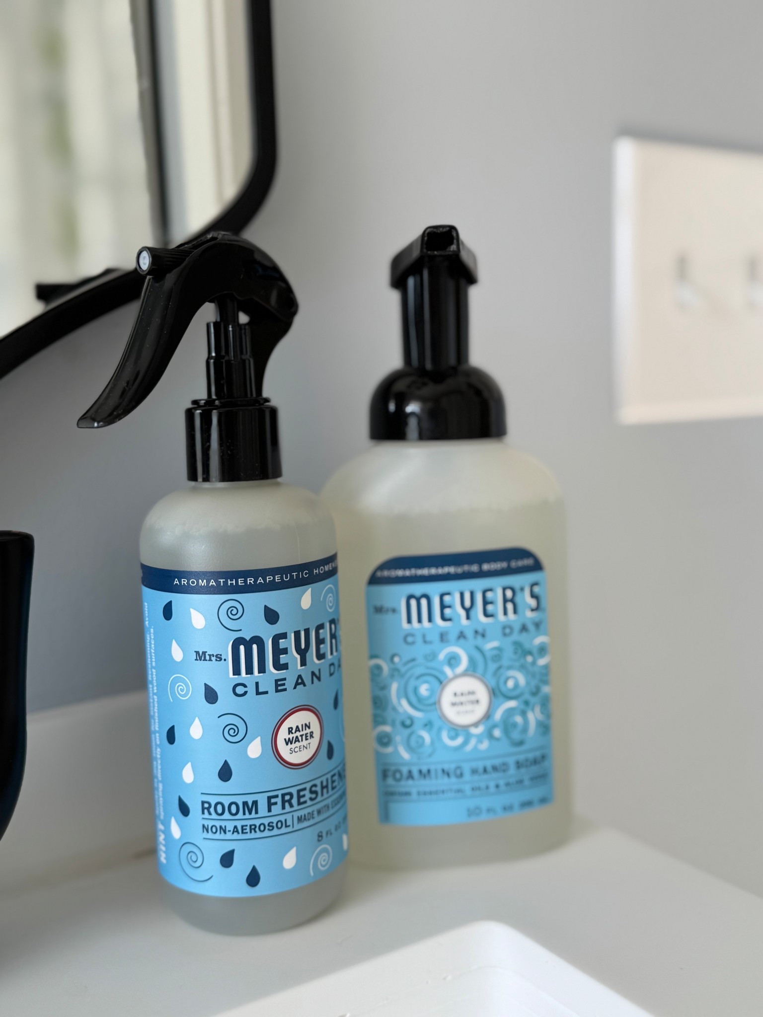 Ask me what my fav scent is😉

#LTKGiftGuide #LTKHome