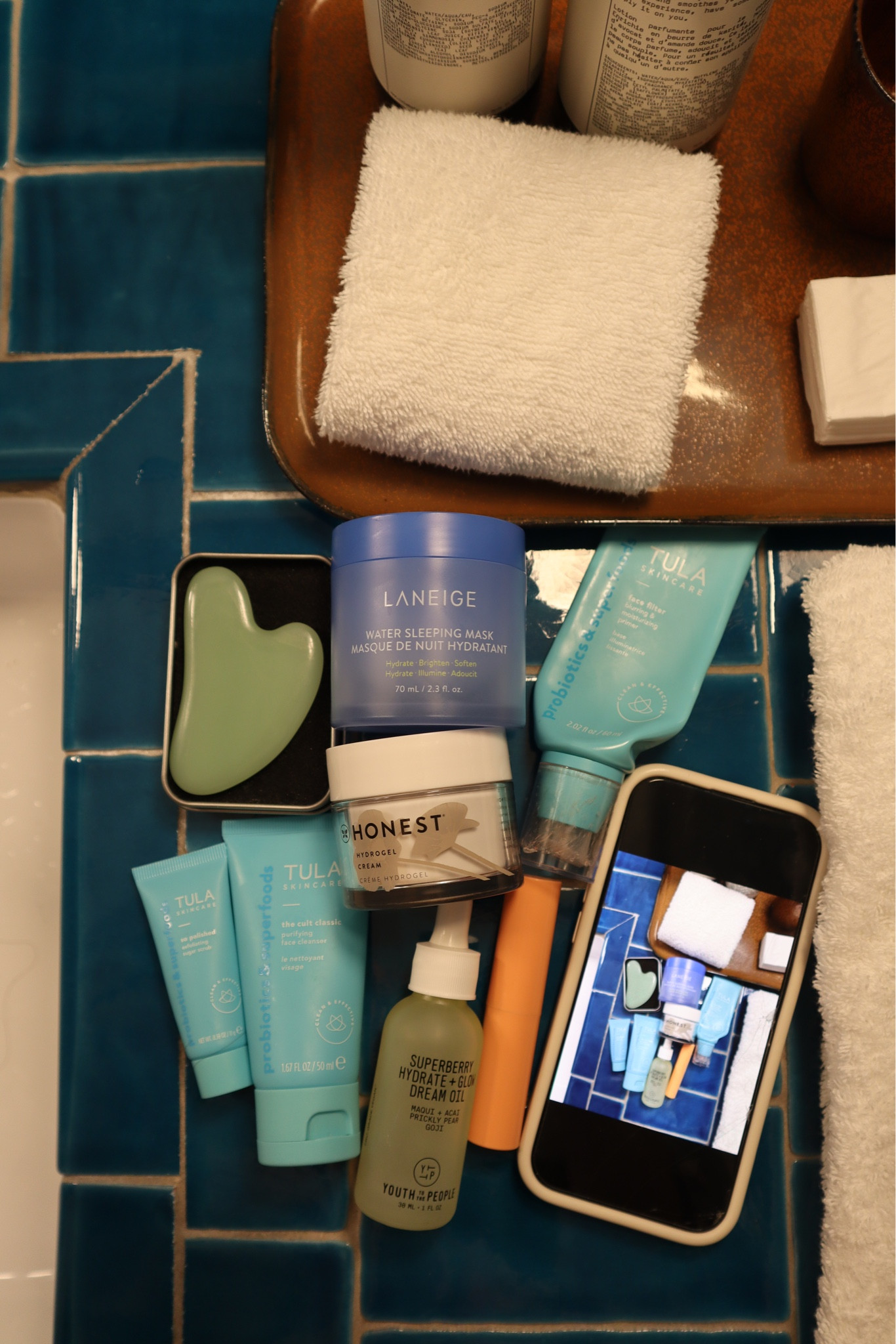 my morning hotel skincare lineup🧖🏼‍♀️🧼🫧

#LTKTravel #LTKBeauty #LTKFindsUnder100