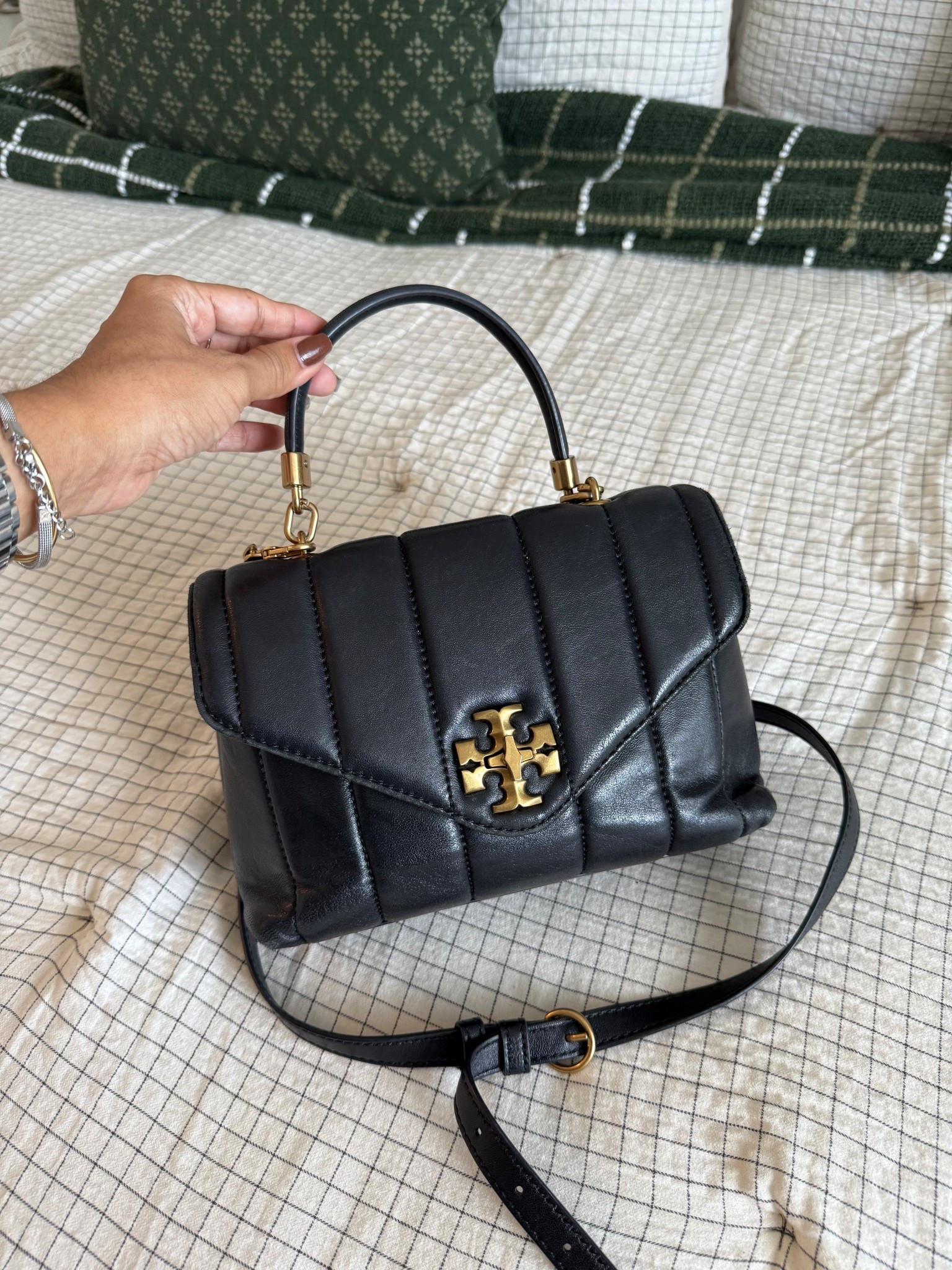 Hermosa cartera de piel, marca Tory 

#LTKBeauty #LTKSeasonal #LTKStyleTip