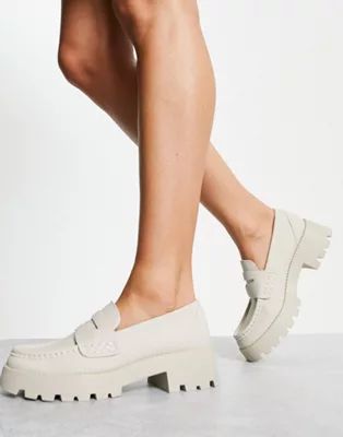 Pull&Bear chunky loafer in beige | ASOS (Global)