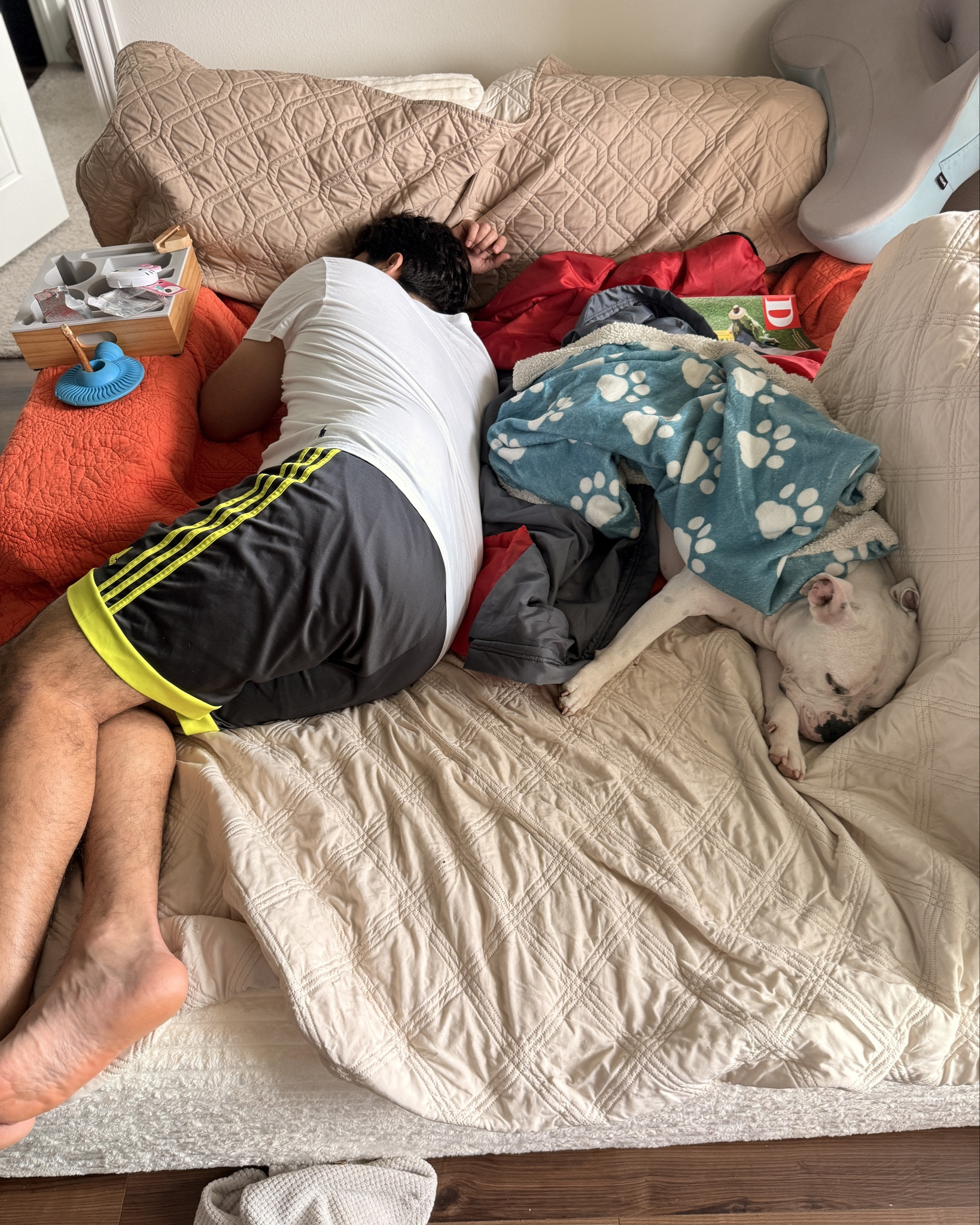 I bought this boneless couch because I wanna us all to take naps on it.

I woke up and turned around and smiled.

🥹

#LTKHome #LTKKids #LTKmomlife