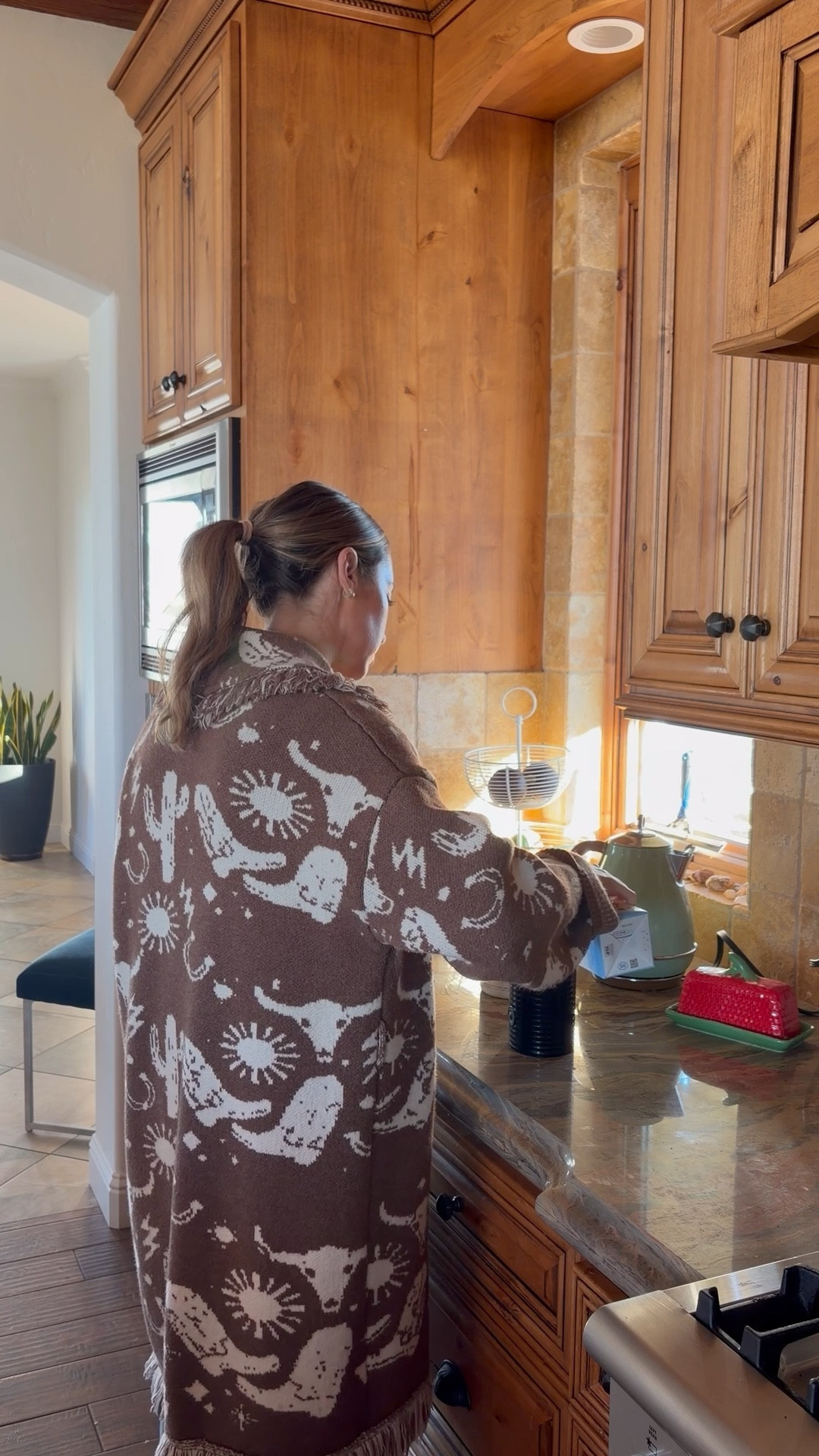 Perfect sweater for sippin coffee on the porch 

#LTKSeasonal #LTKootd #LTKmomlife