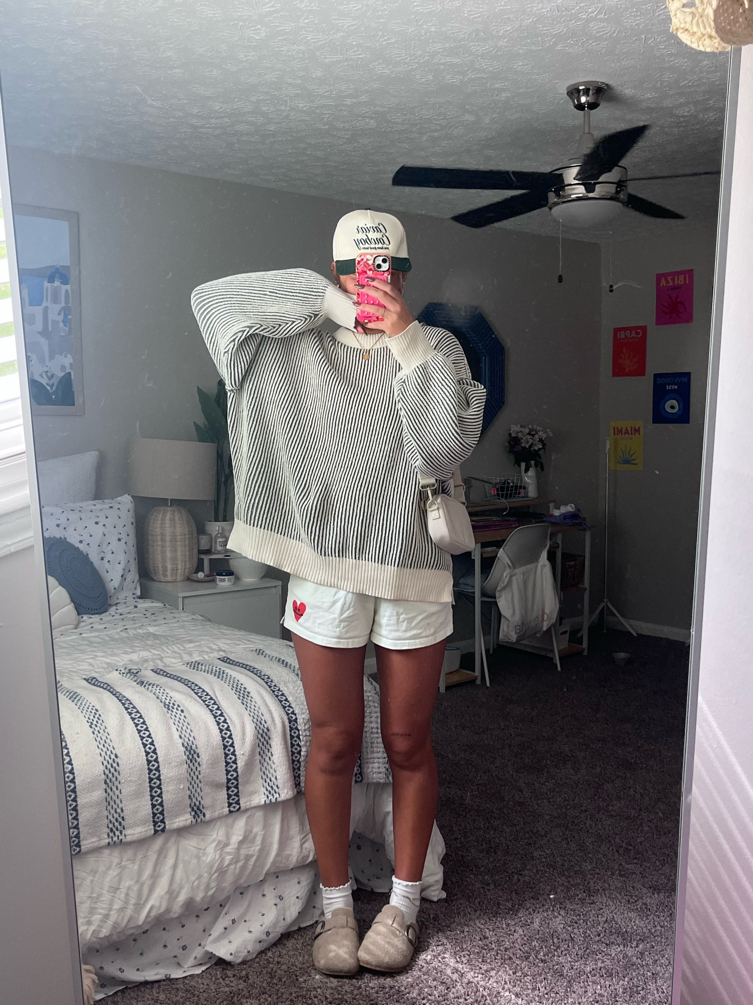 fall shopping fit! bag is augustnoa & shorts are serotonin supply🤍🍒

#LTKunder50 #LTKSeasonal #LTKstyletip