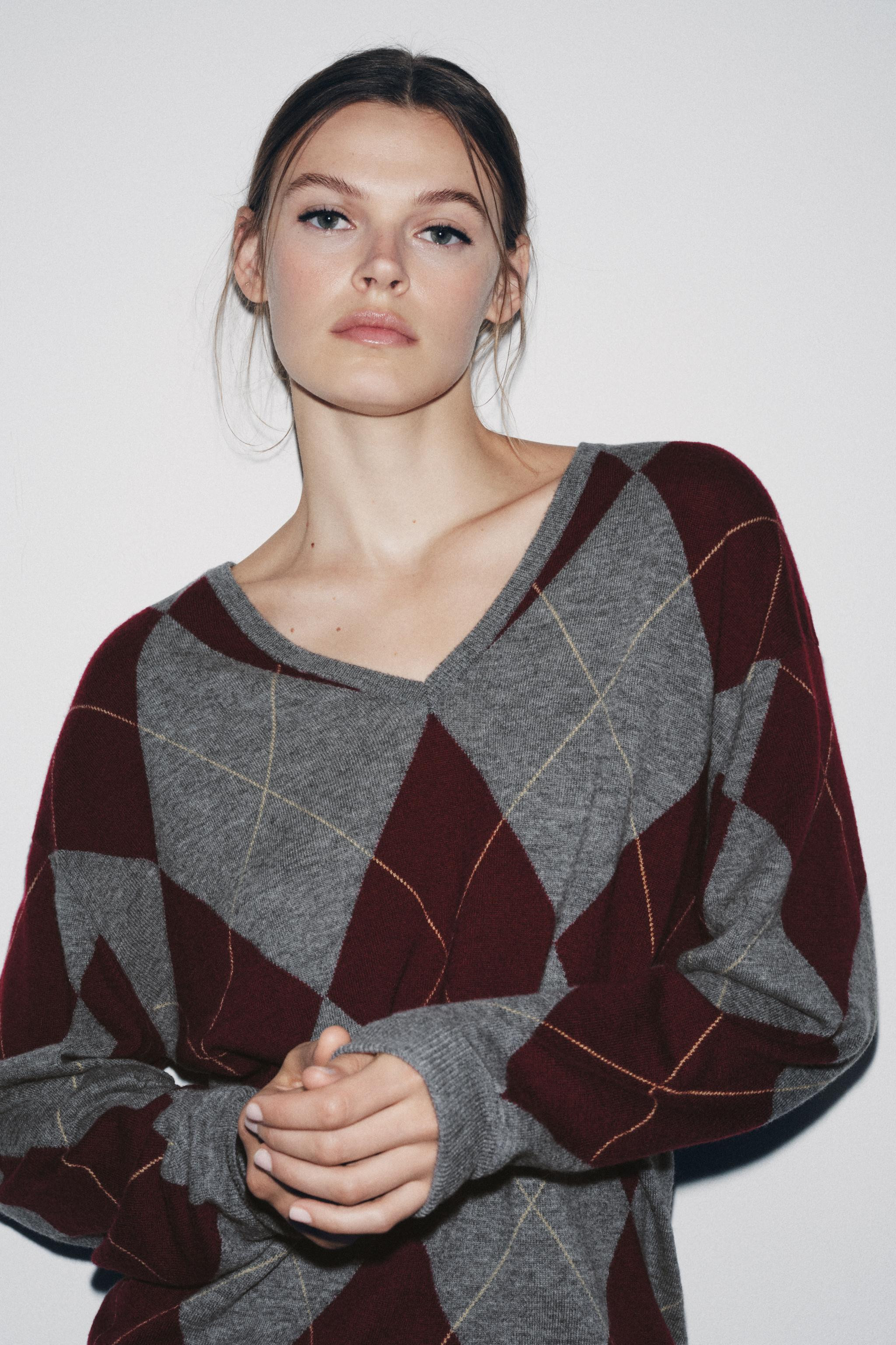 PULLOVER AUS 100 % WOLLE MIT RAUTENMUSTER | Zara DE