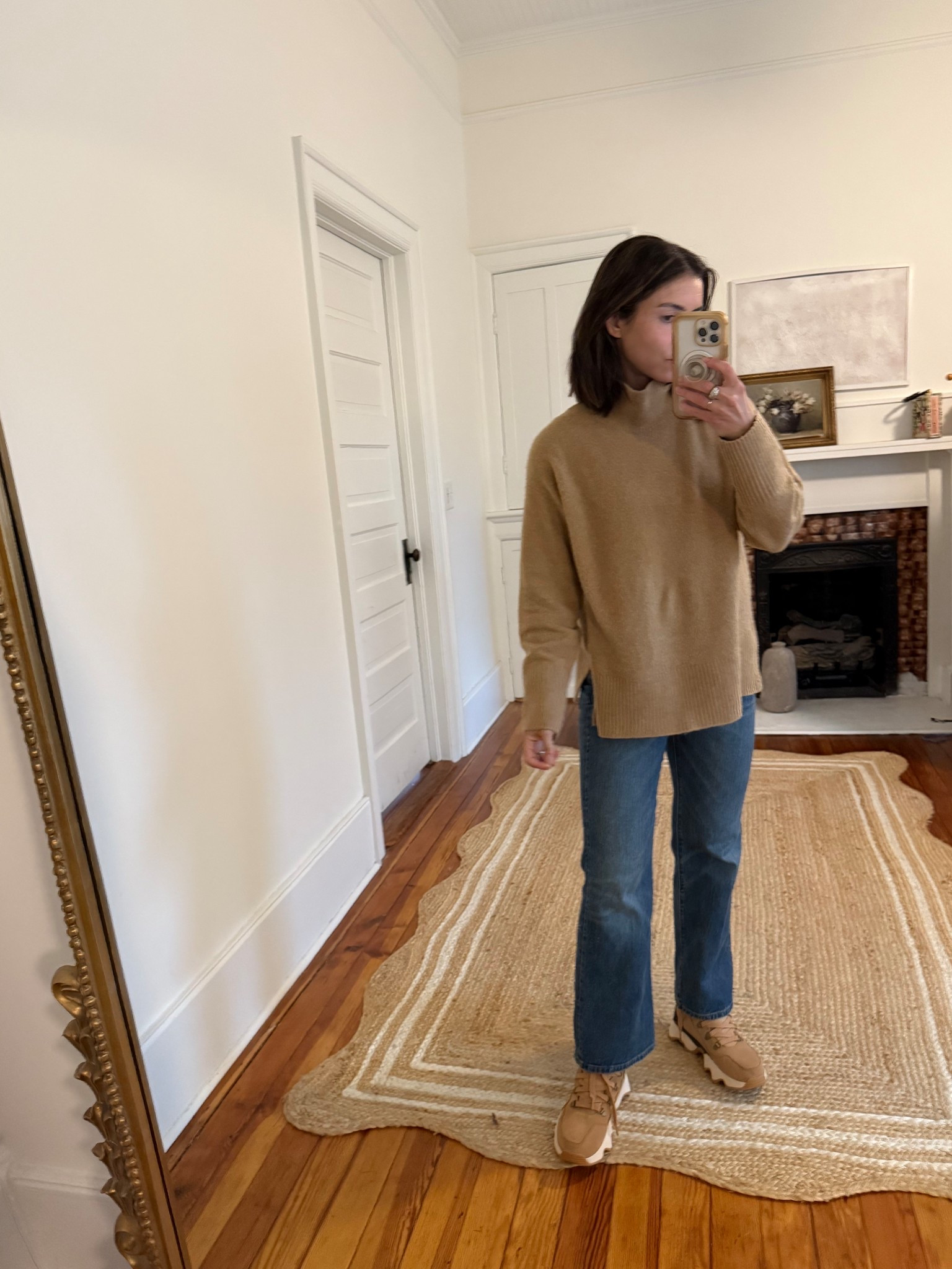 Small sweater
25 denim 

#LTKmomlife #LTKgrwm #LTKootd