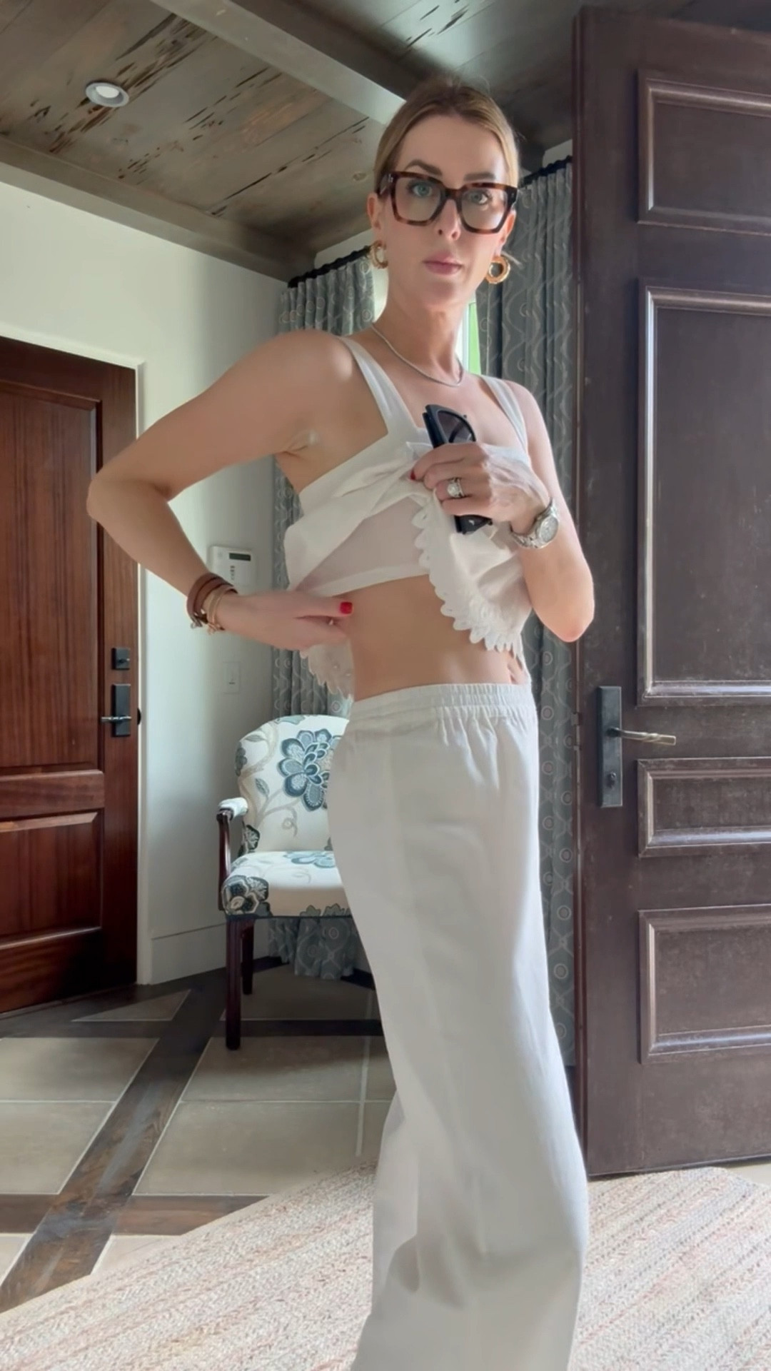 Travel day look, wearing a small in both. This top comes with a built-in bra. So comfy!

#LTKOver40 #LTKSummerEdit #LTKTravel