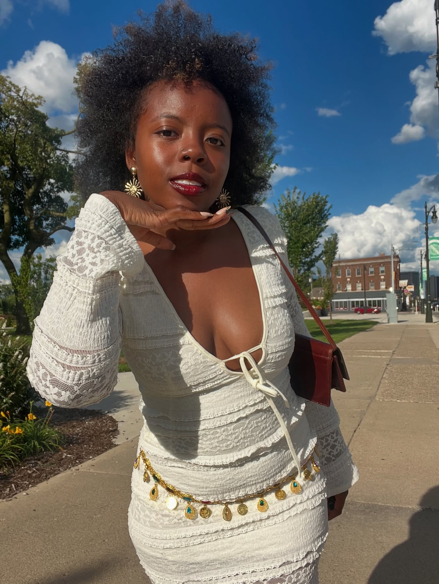 Cute fall dates with ruffled dresses are calling my name 💕✨✨

I got this gem of a dress from @marshalls using my gift card from The Marshalls Social Club! 💕

Paired my look with a gold chain belt from @ameiachrisaccessories ✨

Purse - @valueworldthrift 
Boots - @forever21 
•
•
•
•
•
•
•
•
#fallfashion #fallfashiontrends #falldress #howtostylefalloutfits #marshallsfinds #marshalls #cowgirlboots #chainbelts