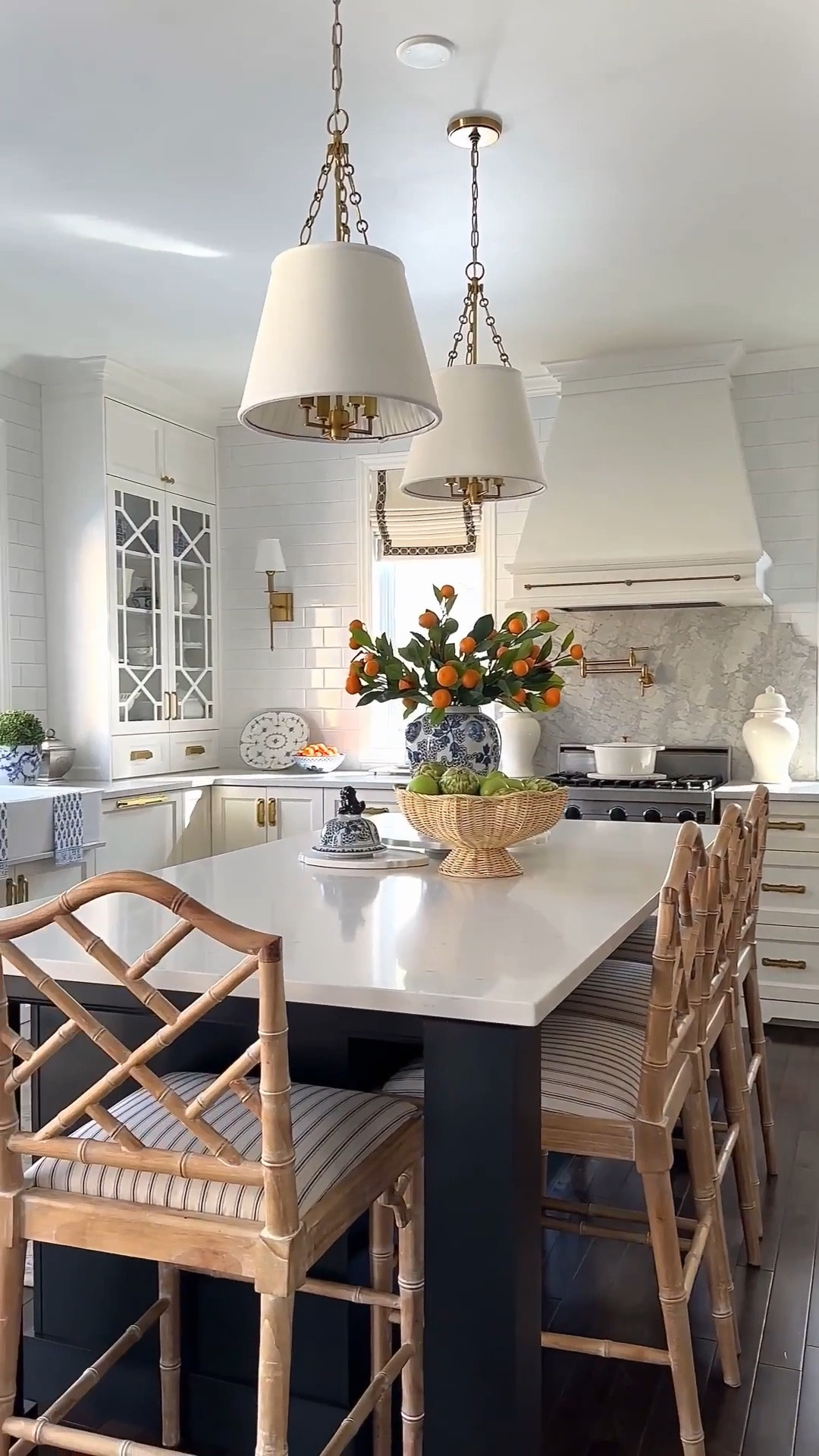 Gorgeous spring kitchen decorating from last year! 

Tangerine branches, faux apples, artichokes, pears, blue and white chinoiserie, rattan footed bowl, spring decor, spring finds, coastal home

#LTKSeasonal #LTKHome