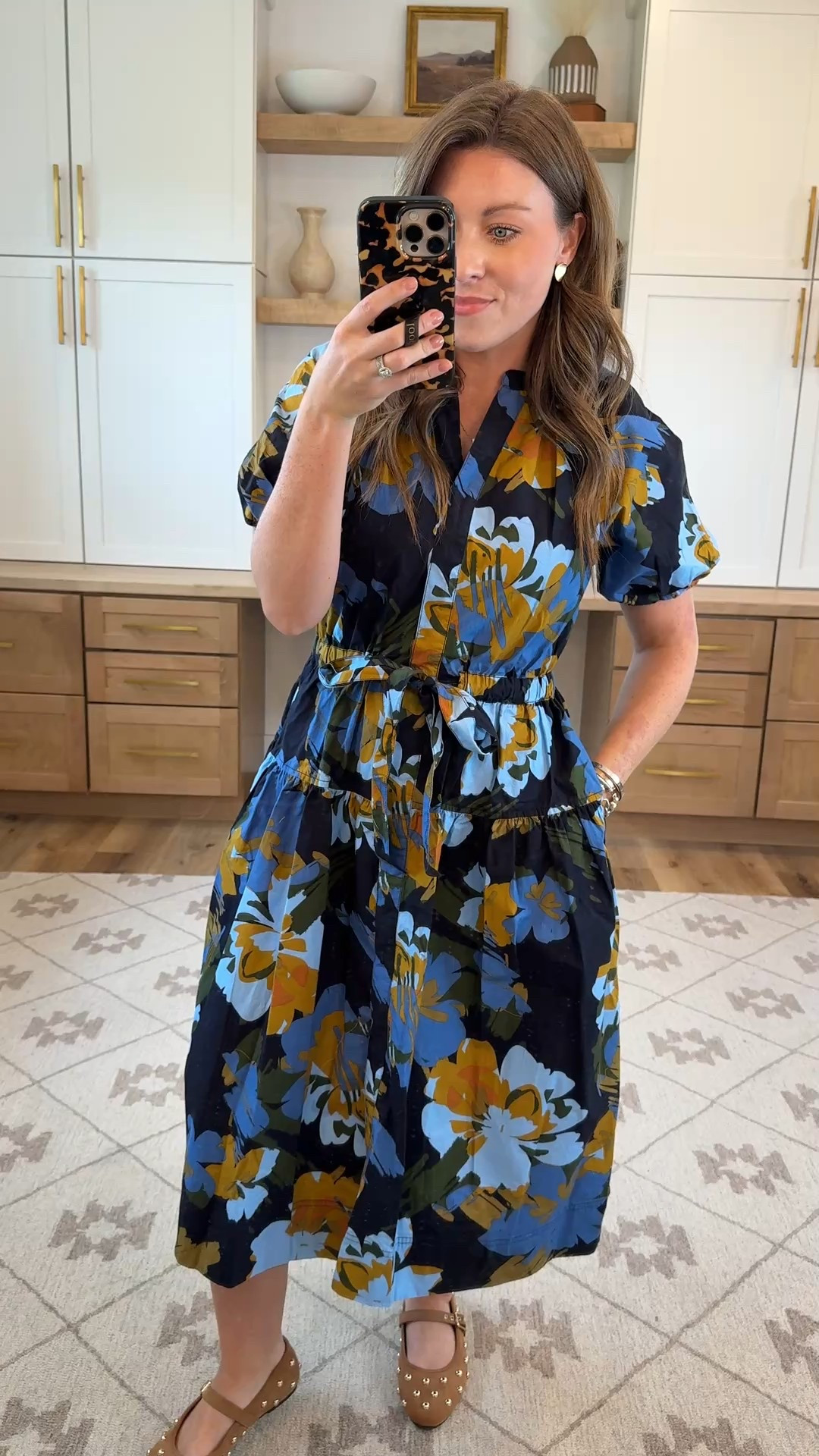 Gorgeous tie waist dress! The prettiest color combo!! Great to wear into fall with some boots! 

#LTKFindsUnder50 #LTKStyleTip #LTKU