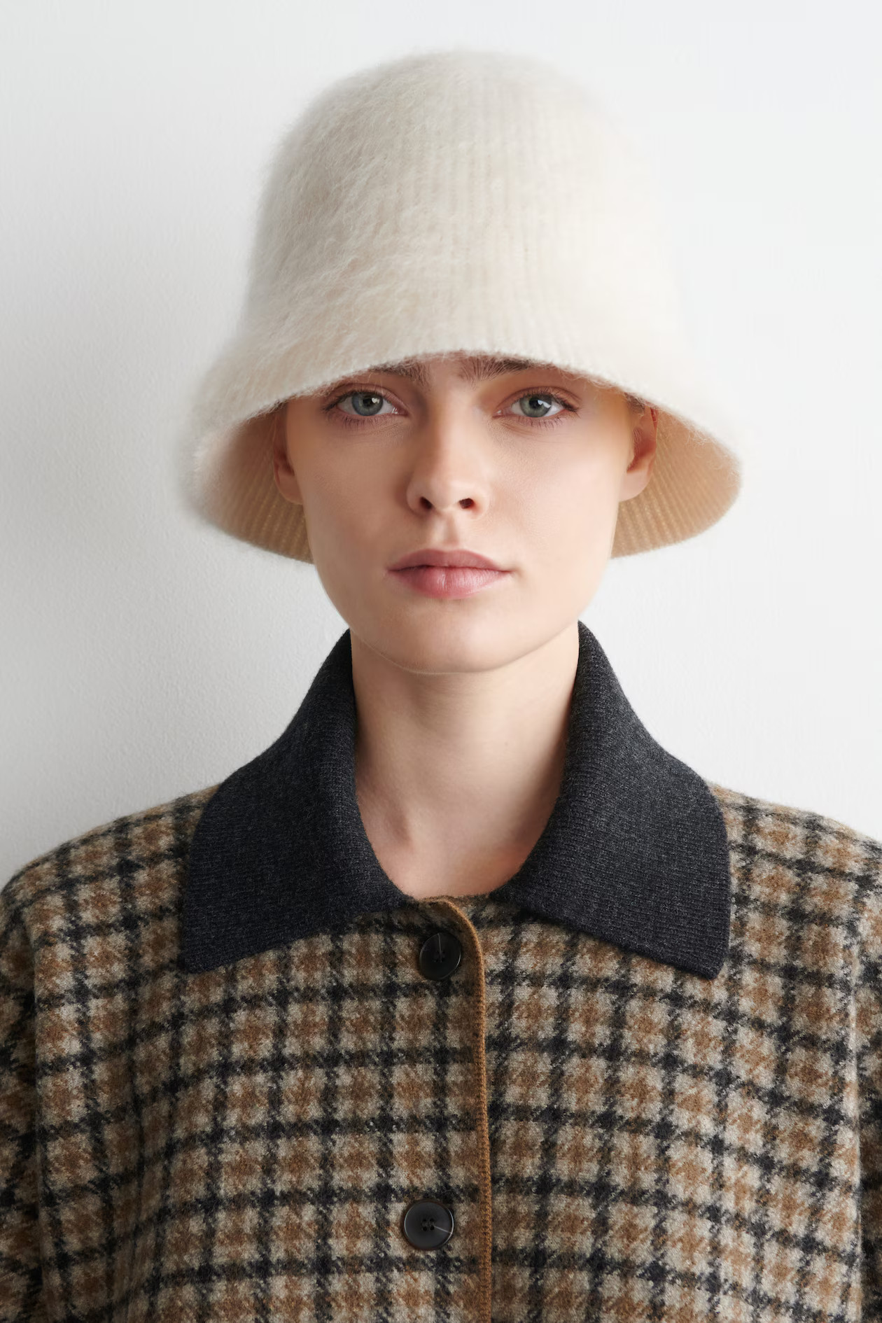 MOHAIR BUCKET HAT - ECRU | COS GB | COS UK