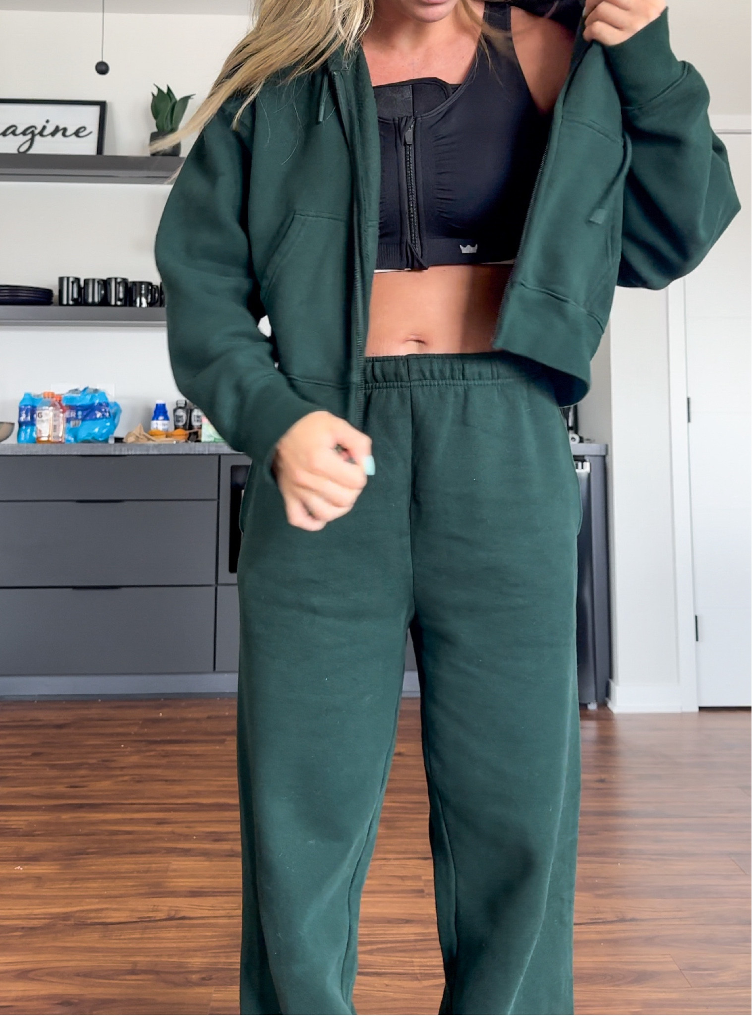 best recovery sweatsuits from Aritzia

#LTKtravel #LTKActive #LTKfitness