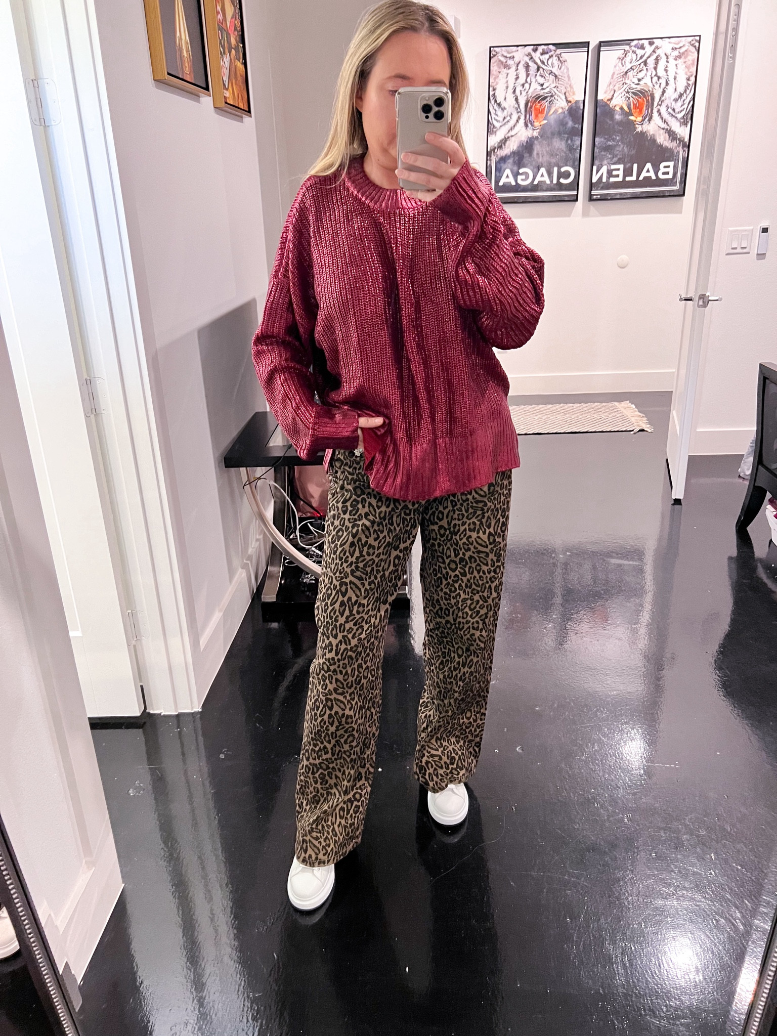 Leopard jeans and metallic burgundy sweater.

Fall fashion. Fall look. Burgundy and leopard. 

#LTKStyleTip #LTKSeasonal #LTKFindsUnder50