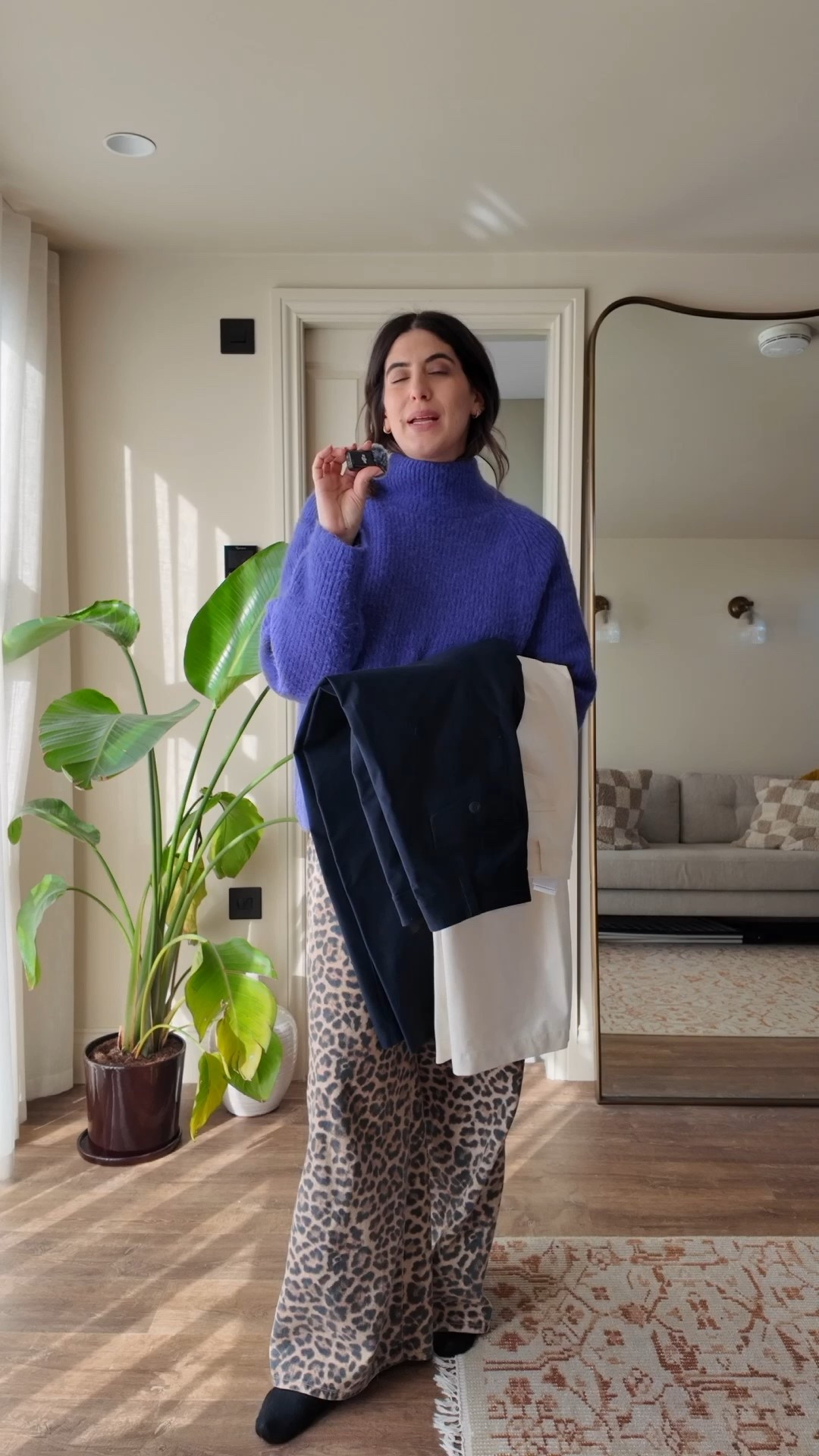 Uniqlo barrel leg trouser 

#LTKmidsize #LTKstyletip #LTKspring