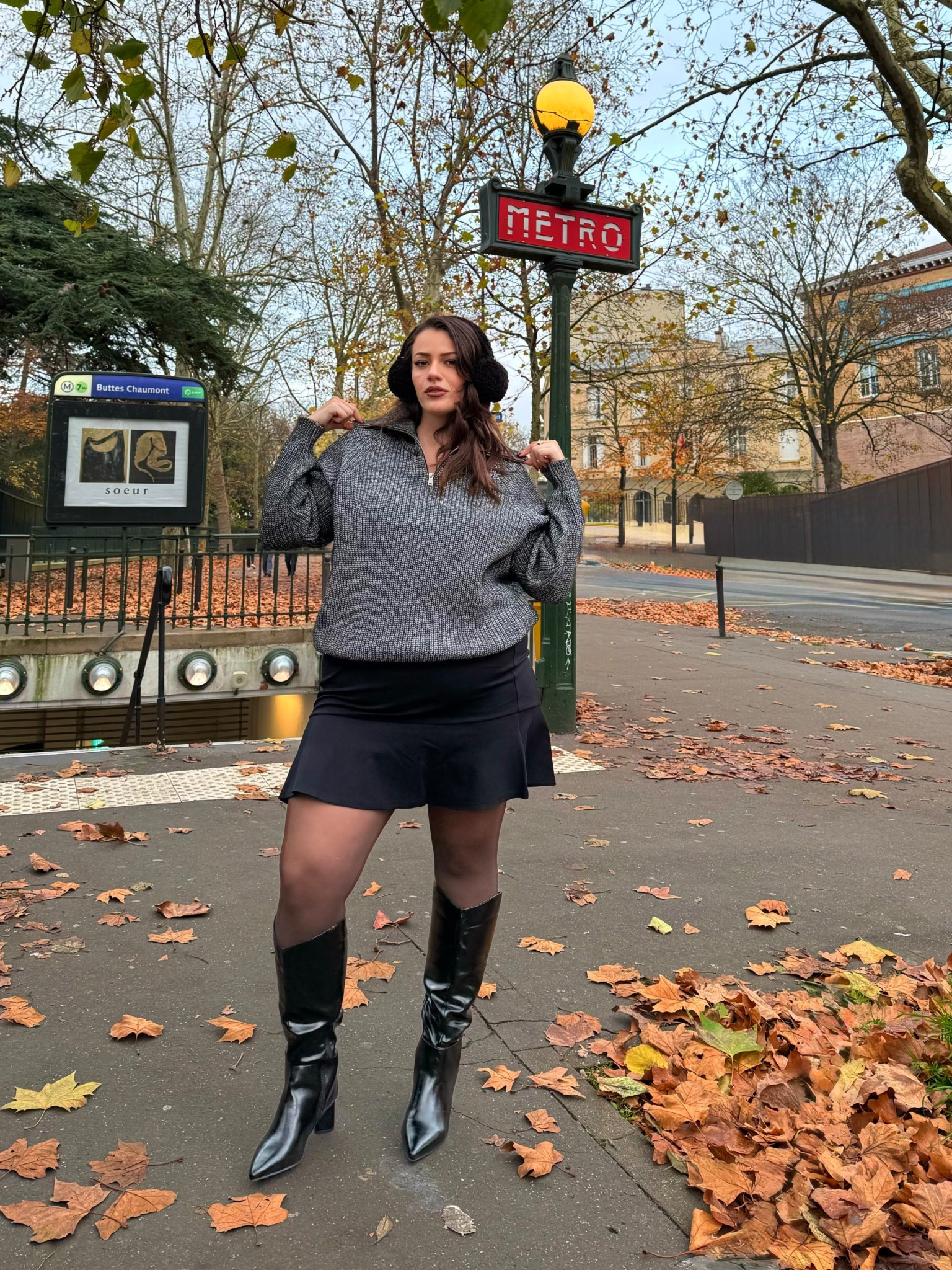J’adoreee ce look ! J’aime trop les pull zippé comme ça en ce moment et la jupe est super stretch, marque pas trop le ventre car assez épaisse et pas trop courte ! Et les bottes j’en ai fait un post dédié carrément tellement je les adores 😍

Je porte du 46/48 pour le pull & du 50/52 pour la jupe (j’ai surtaillé pour pas être trop moulée) 

#LTKmidsize #LTKcurves #LTKplussize