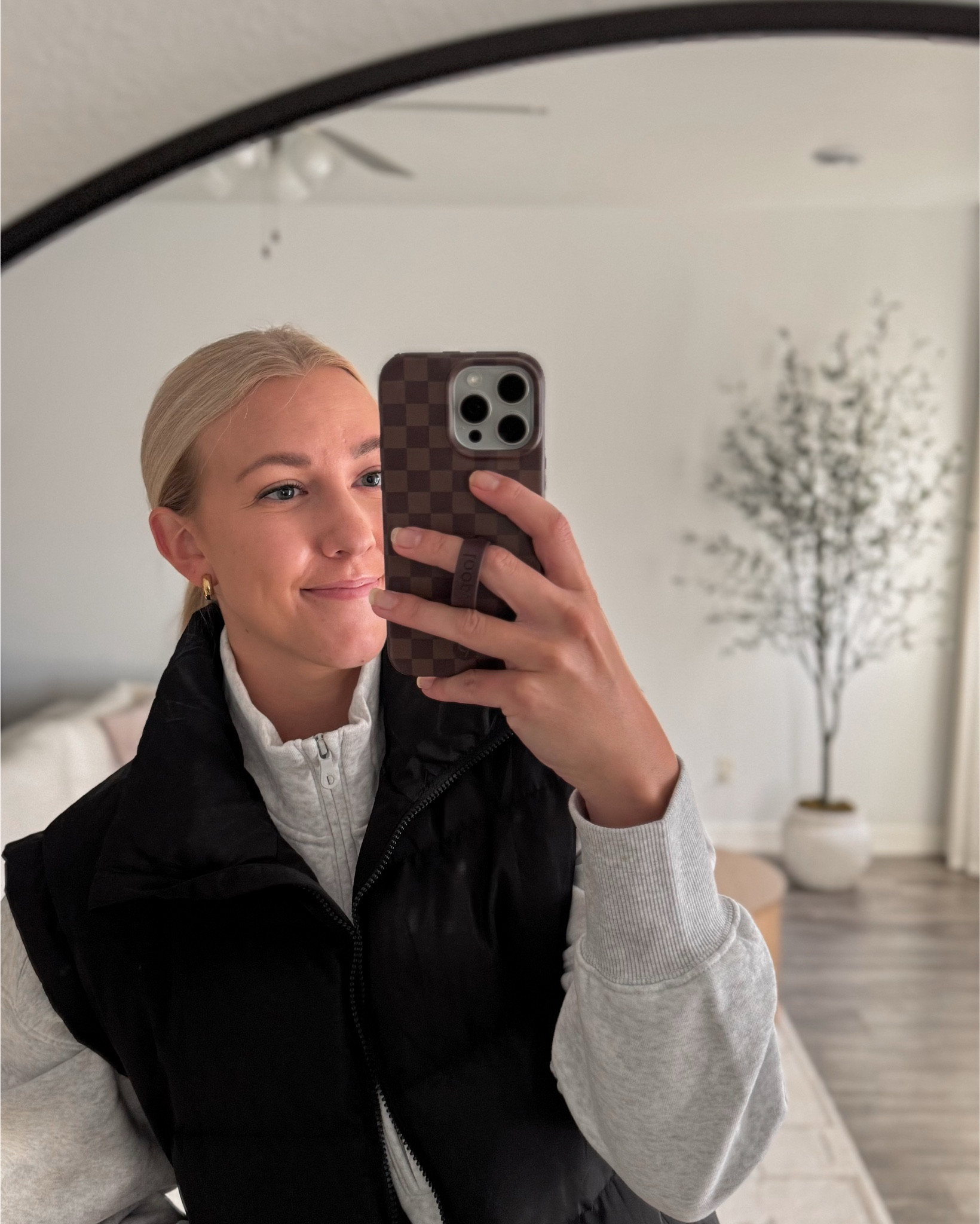 Obsessed with this checkered brown LoopyCase! 🤎

#LTKFindsUnder100 #LTKGiftGuide #LTKFindsUnder50