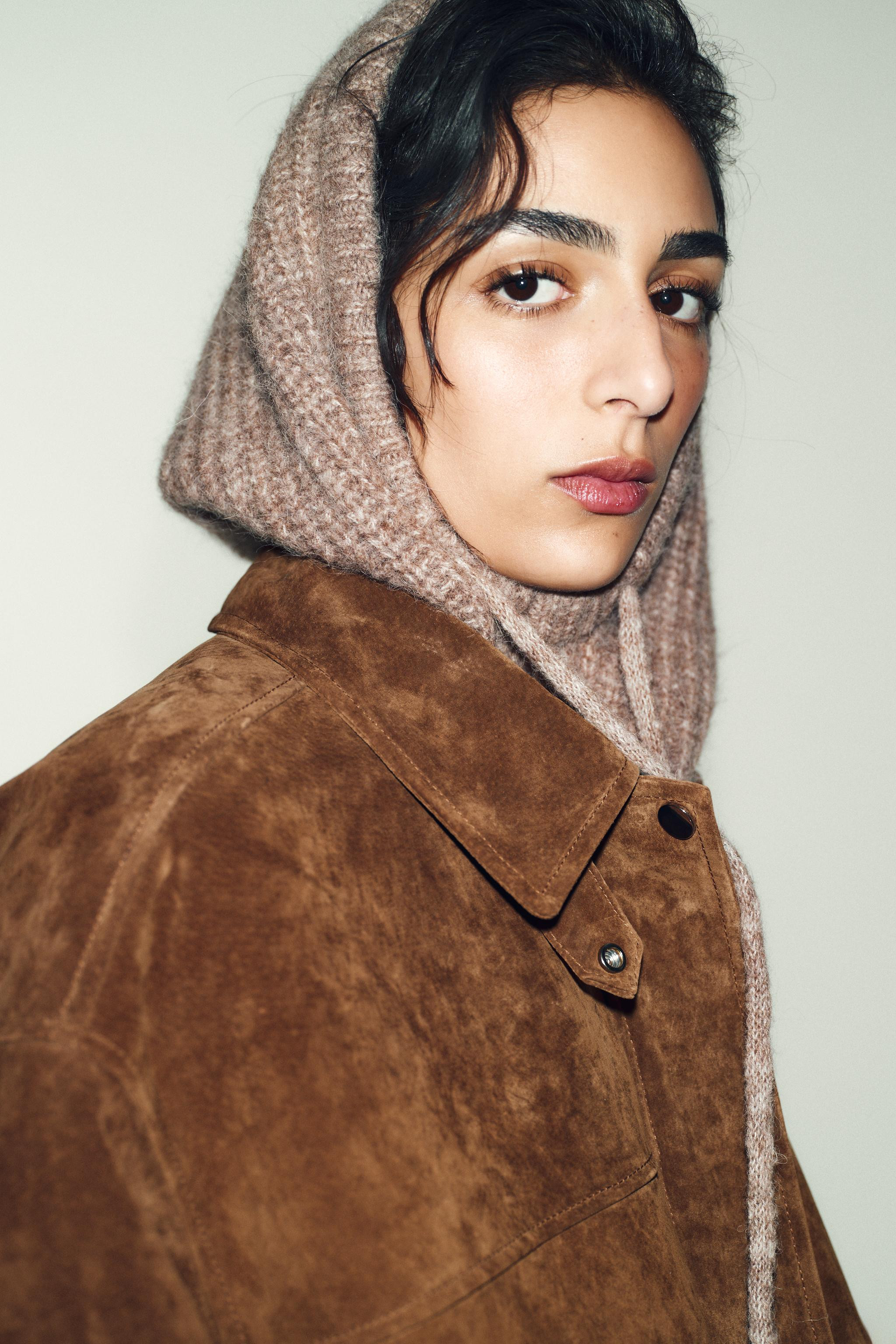 CHUNKY RIBBED HOOD | Zara UK