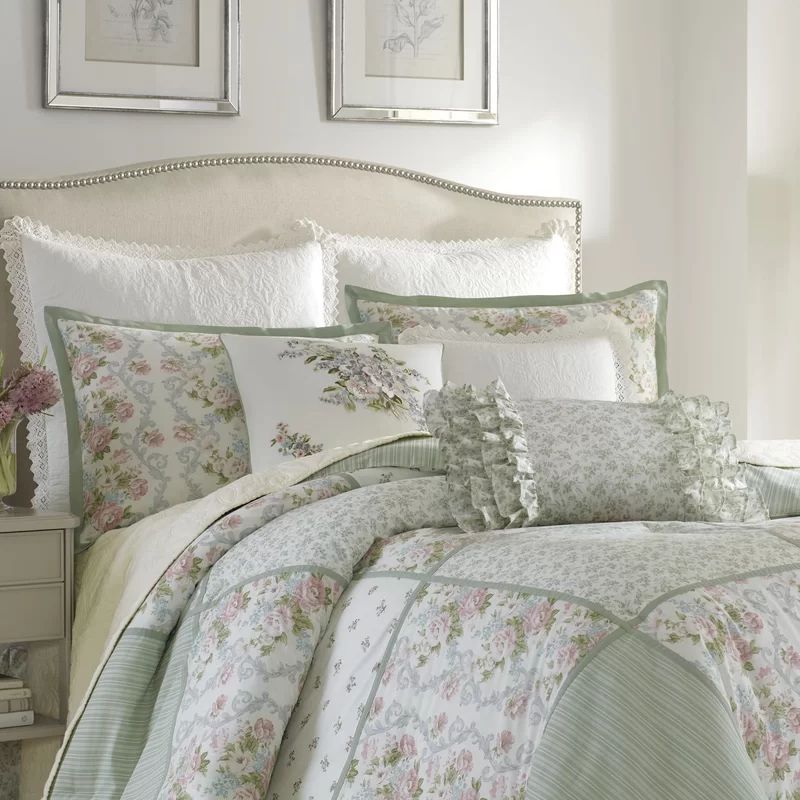 Harper Green Floral Patchwork 100% Cotton Reversible Comforter Set | Wayfair North America