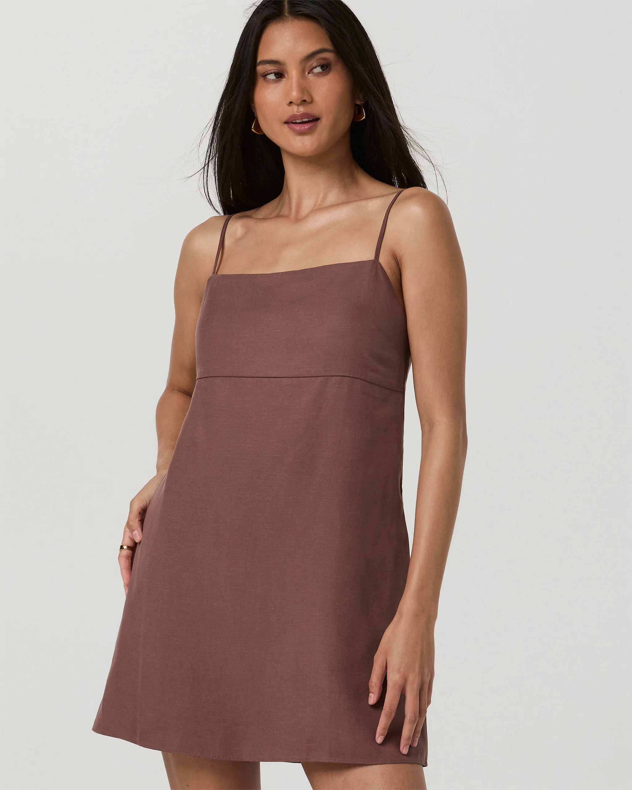 Trestles Twill Dress – Women's Sable Soft Linen Blend Dress – Vuori | Vuori Clothing (US & Canada)