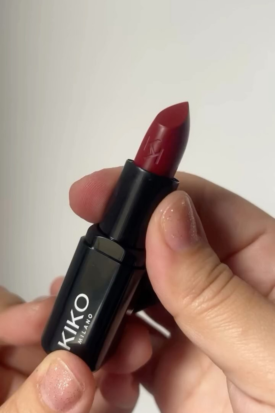 Veio aí a continuação do Vídeo da Kiko Milano, nesse eu mostro o que eu comprei e os valores! 
Já fala nos comentários se quer vídeo eu fazendo uma make usando esses produtos 💋
.
#criadordeconteudo #dicasdebeleza #ugc #kikomilano #makeup