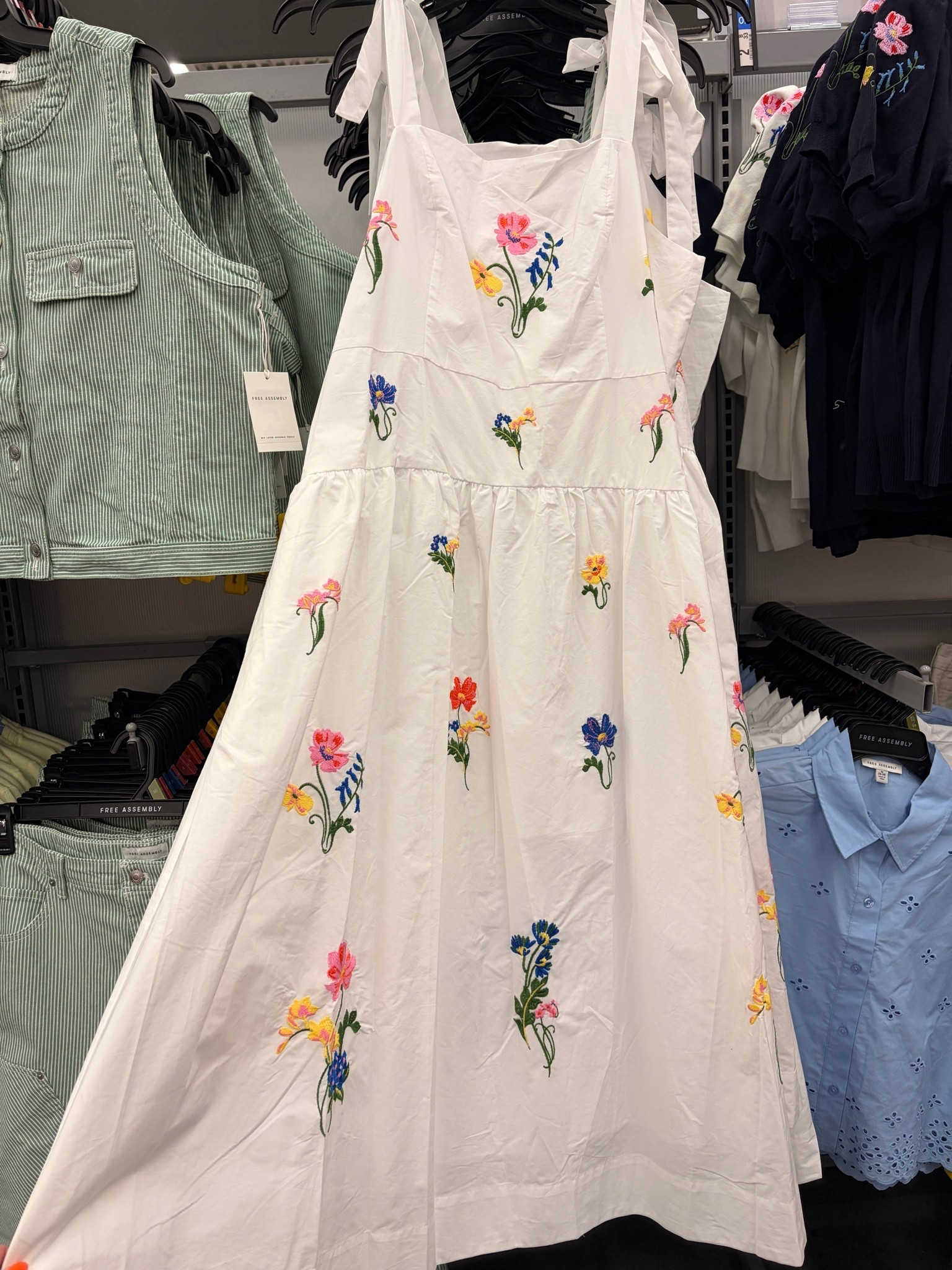 New Free Assembly pieces from Walmart. These are so stunning and great quality! Perfect pieces for the 4th! 

Be sure to like and follow along for more! 

Walmart, Walmart fashion, Walmart finds, Walmart haul, free assembly

#LTKootd #LTKmomlife #LTKgrwm