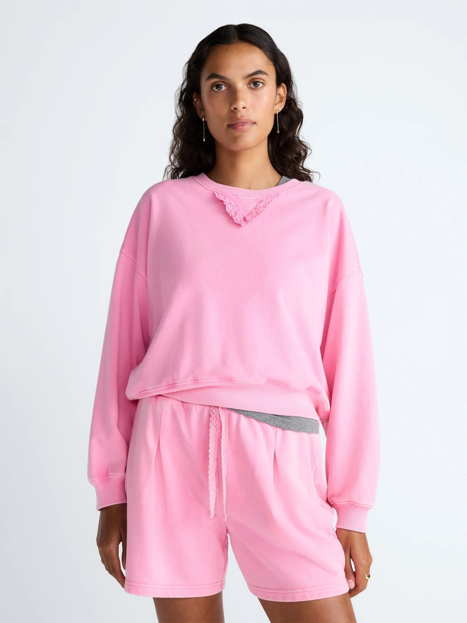 Scoop Women's Graphic Cropped Crewneck Sweatshirt, Sizes XS-XXL - Walmart.com | Walmart (US)