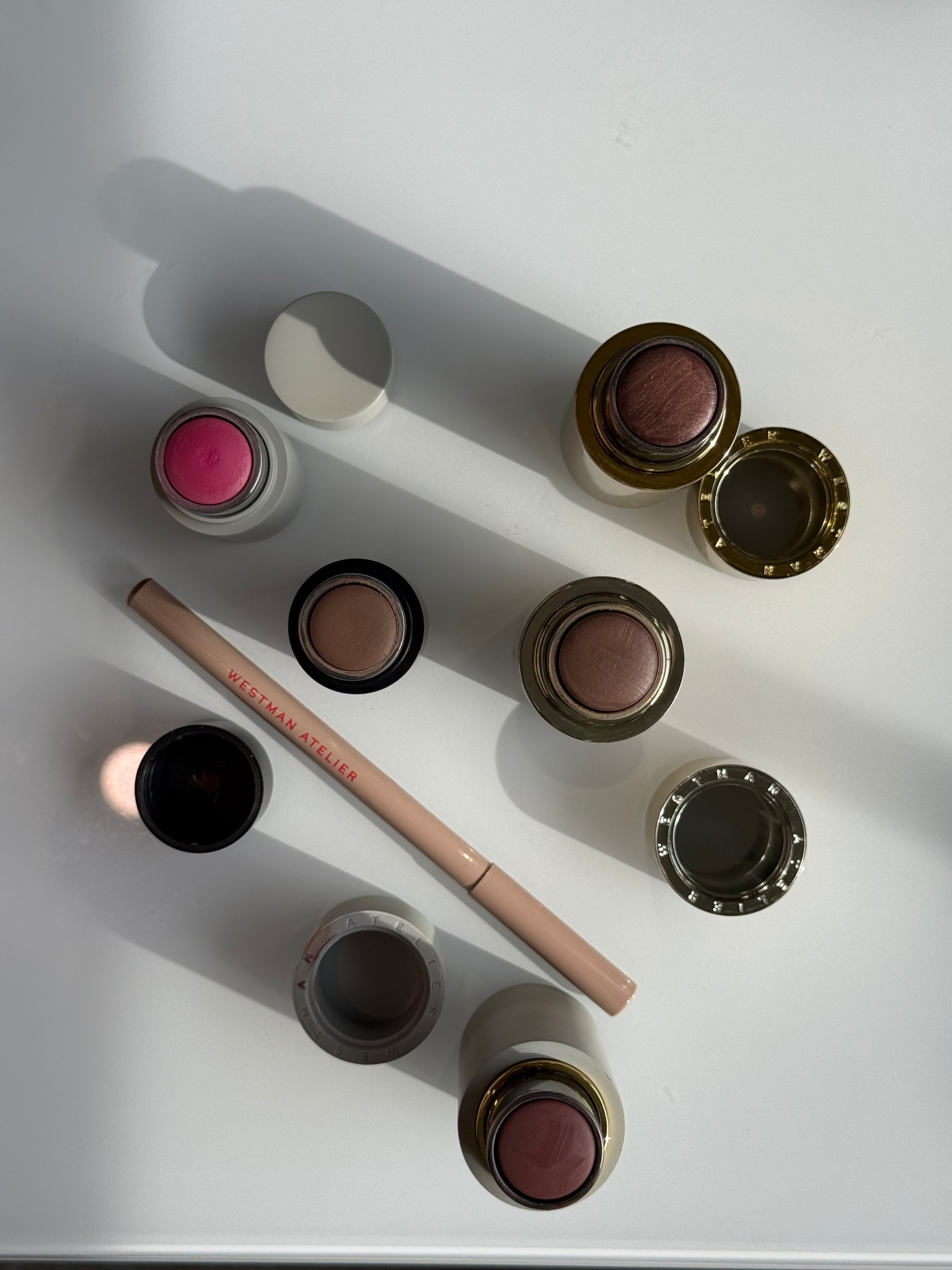 I’ve been diving into luxury makeup brands lately and today I had to opportunity to meet with a Beauty Concierge with Westman Atelier. We talked about tips and tricks and how to really use WA products. 

#LTKBeauty